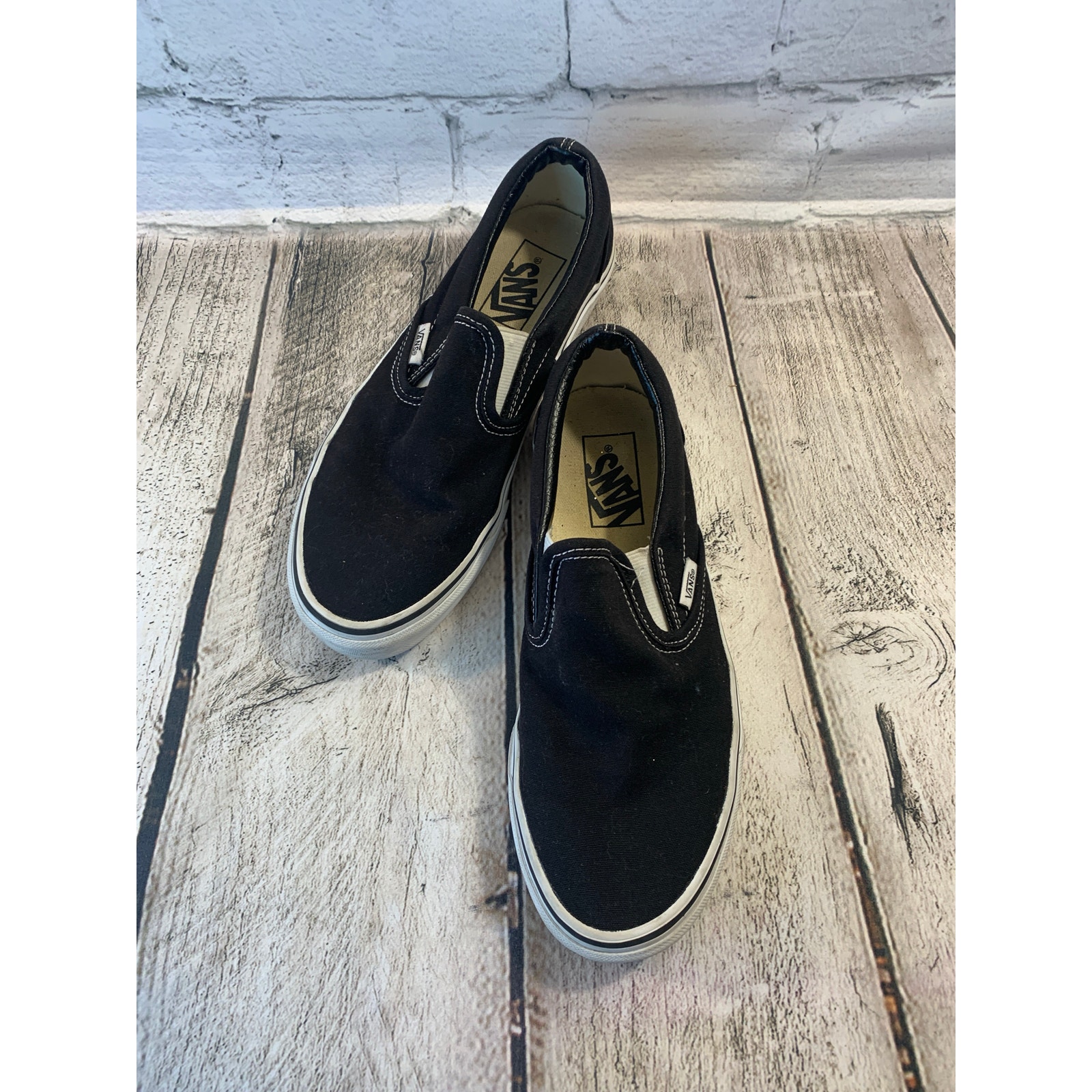 VANS Unisex Adult Classic Black Slip On Sneakers / Size: M 6.5 W 8