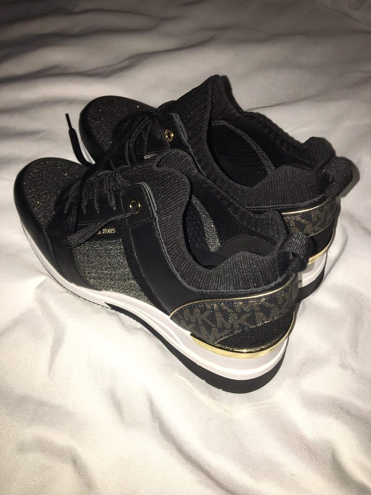 Womens shoes