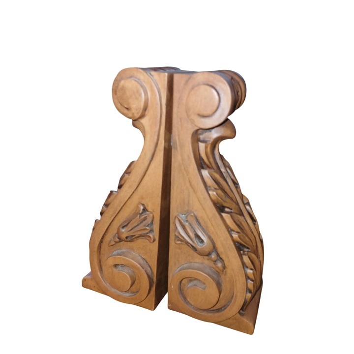 Hand-Carved Maple Corbel Pair Book Ends Decorative Leaf & Scroll Design READ
