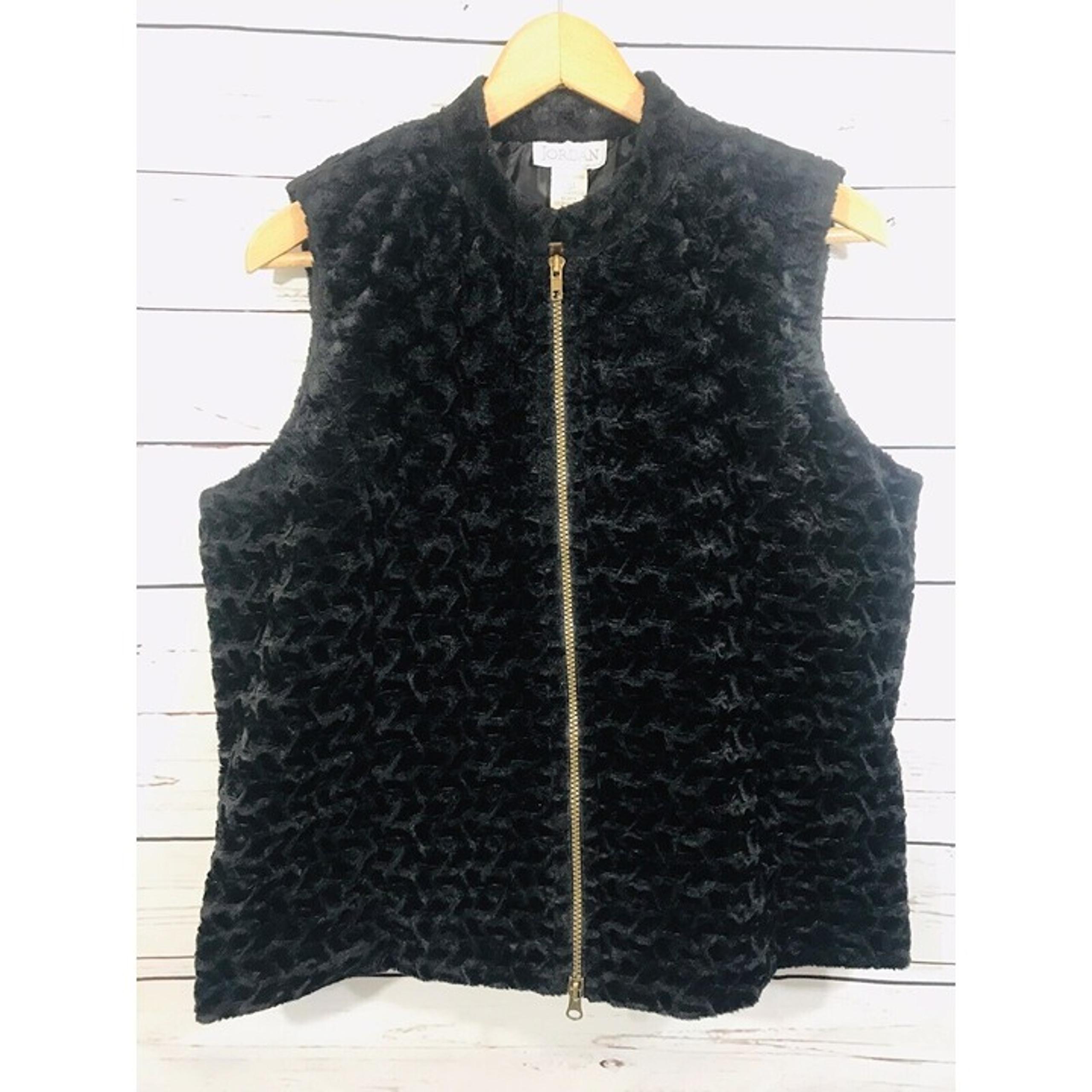 Jordan Vest Womens Sz XL Faux Fur Sleeveless Lined Fall Warm Soft Fashion Black