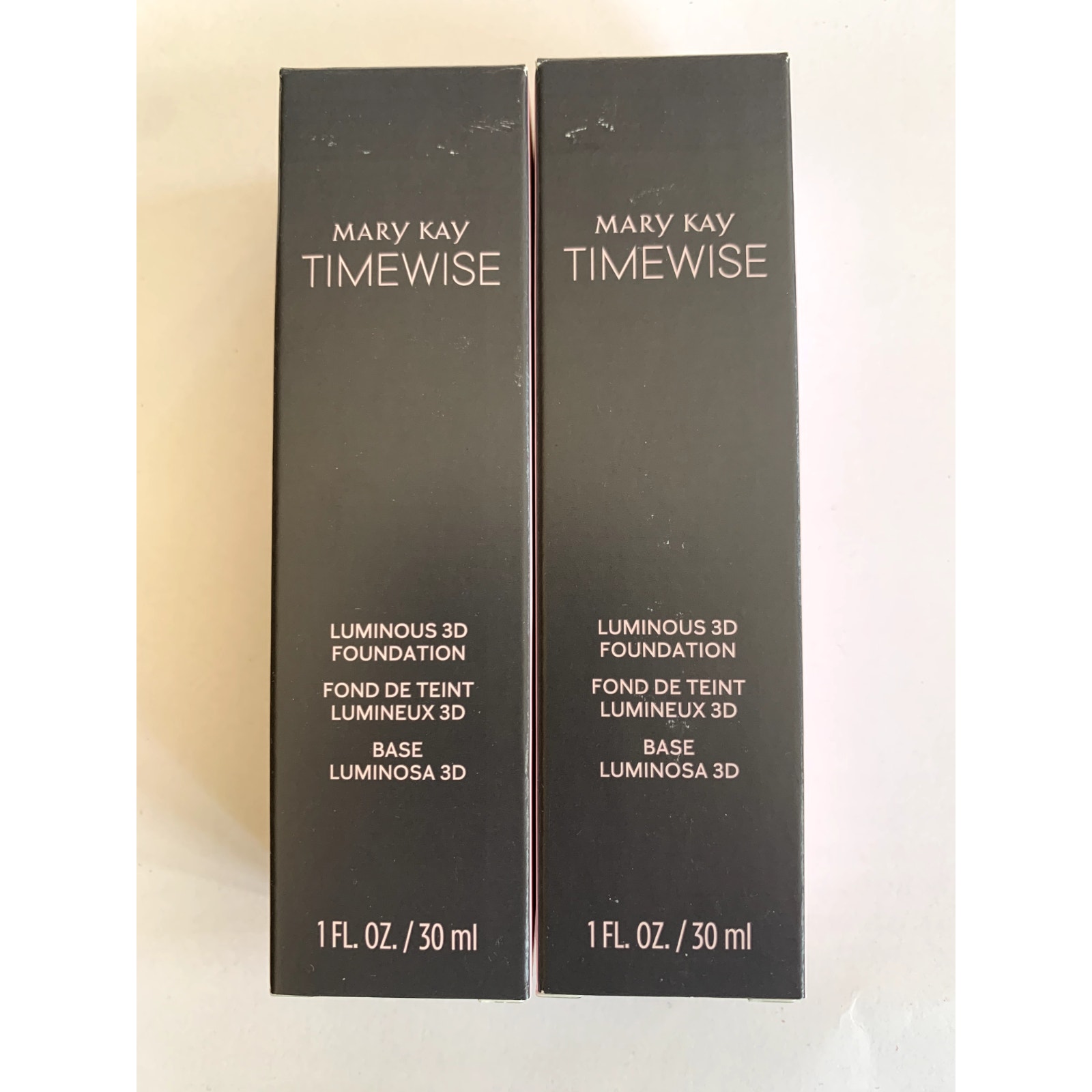 Mary Kay Timewise Luminous 3D Foundation Beige C 220 100031, lot of 2