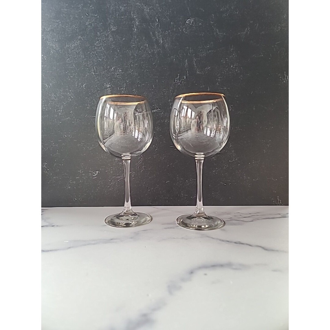 vintage gold rimmed wine glasses