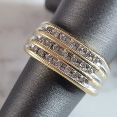 Womens Vintage Estate 10K Yellow Gold Diamond Ring 3.7g E3598