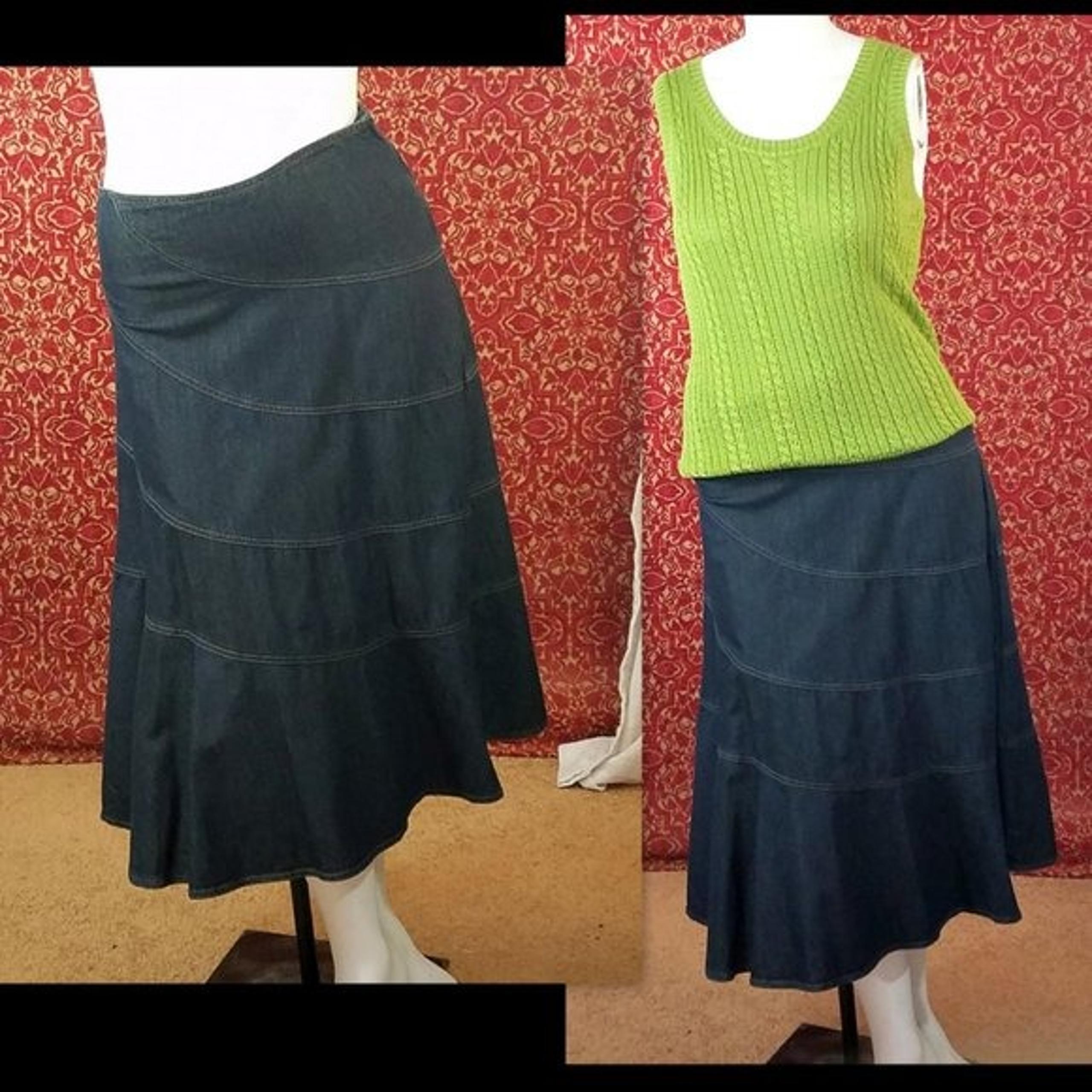 ▪LIZ CLAIBORNE A-line denim skirt 10