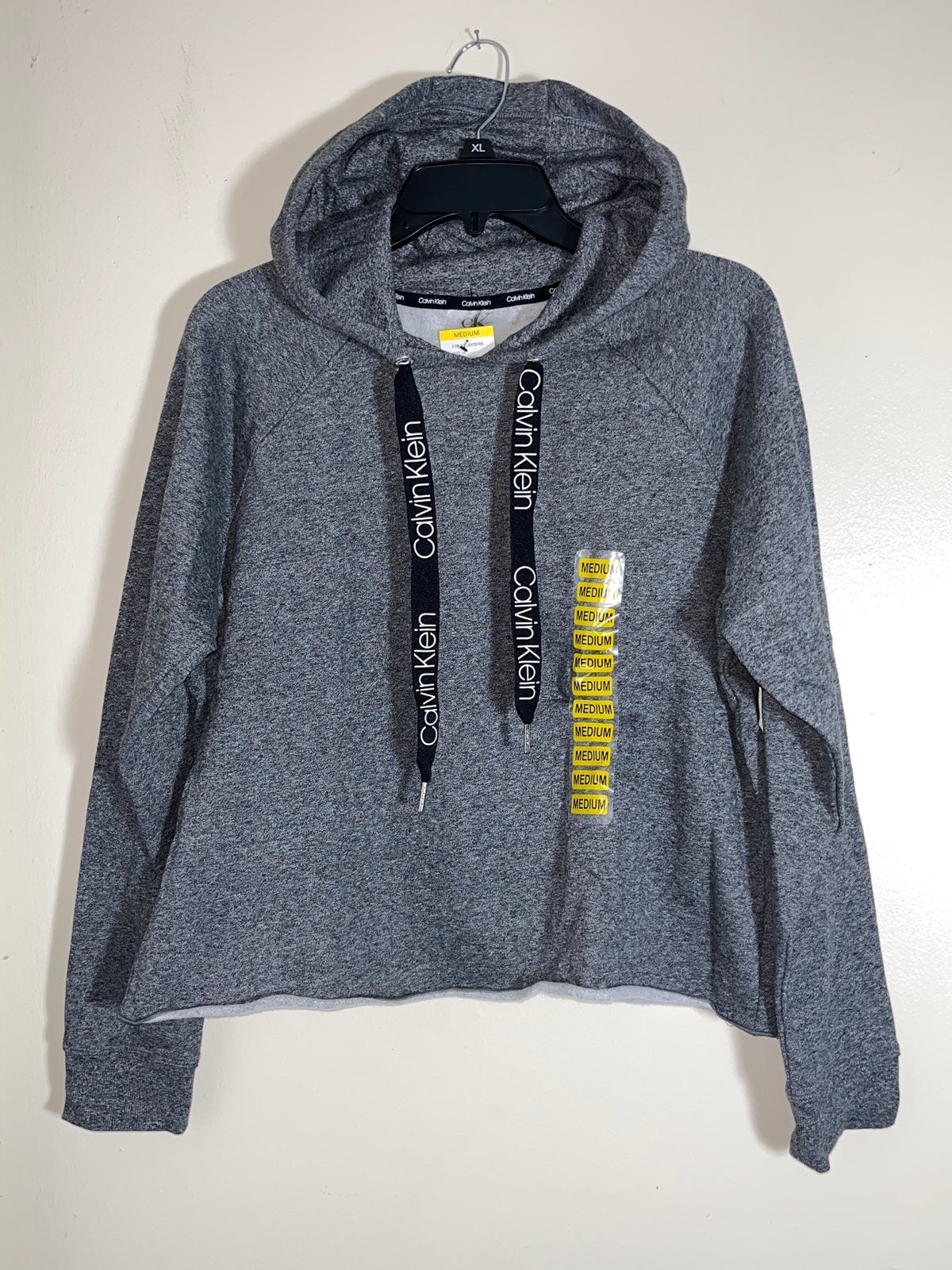 Women’s Calvin Klein Cropped Gray Pullover Size Medium Fleece Lined Hoodie New