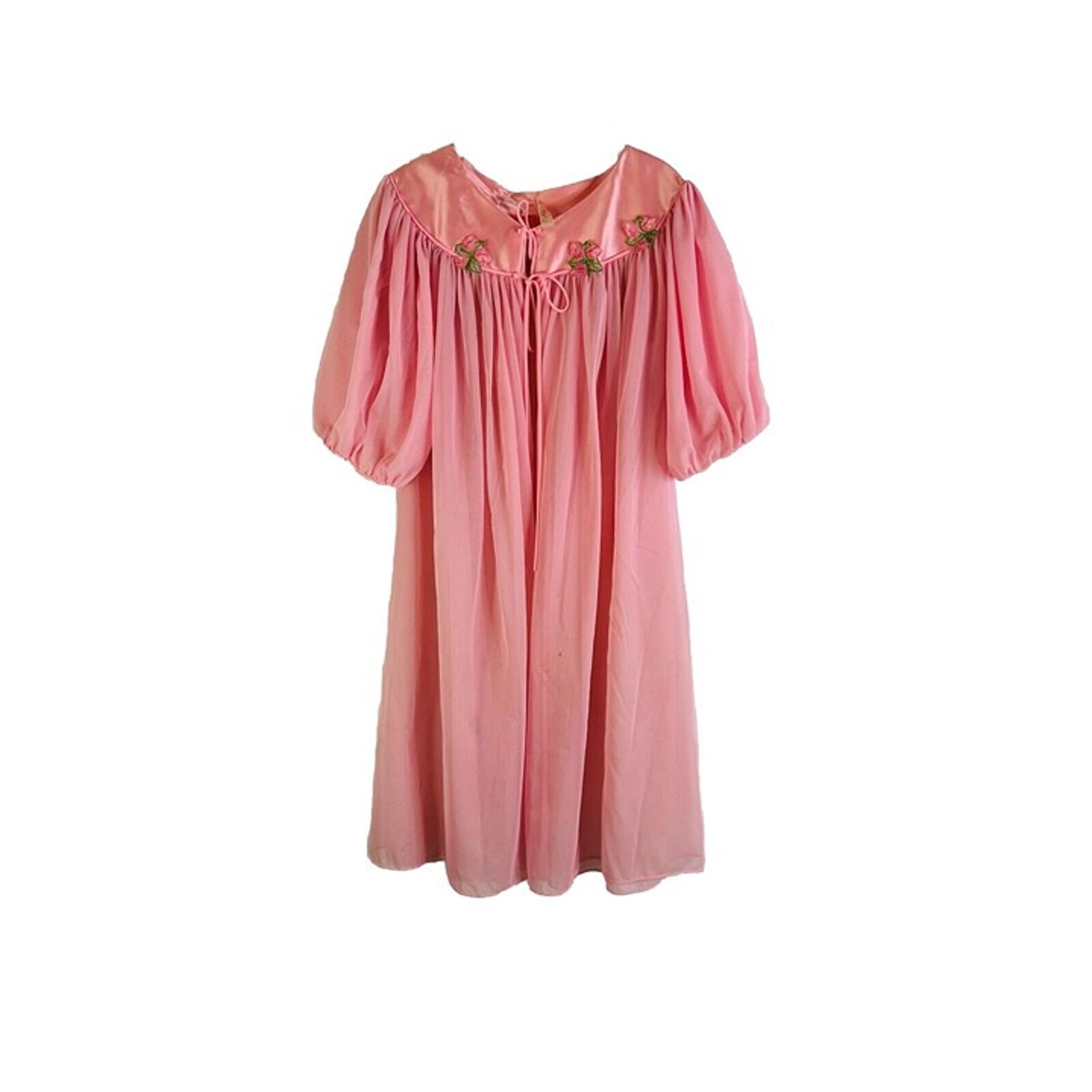 Vintage 60s Womens Small Pink Nylon Chiffon Flowy Peignoir Gown USA  Fairy Angel