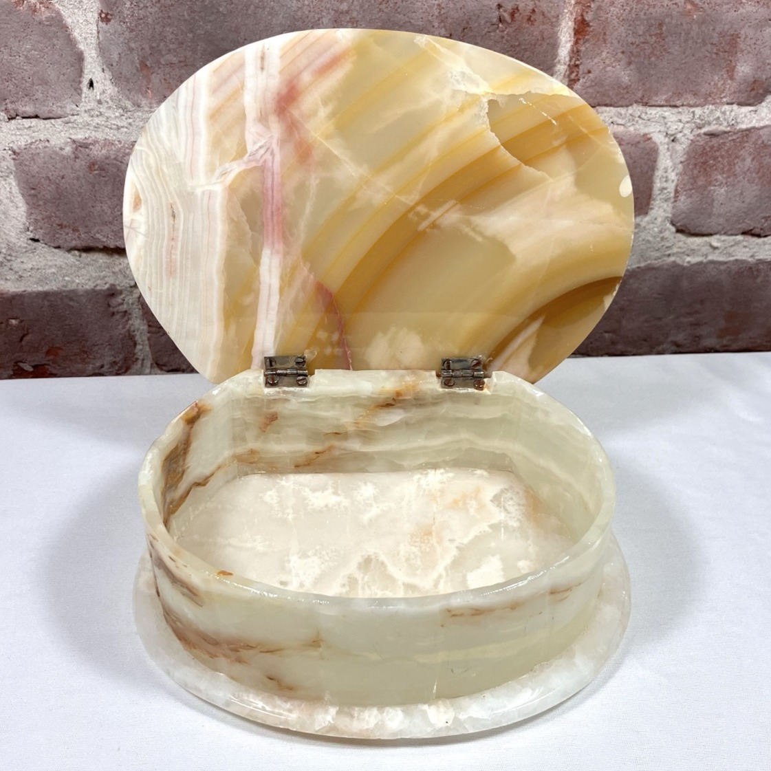Vintage Onyx Shell Shaped Box Hinged Cover Jewelry boxes