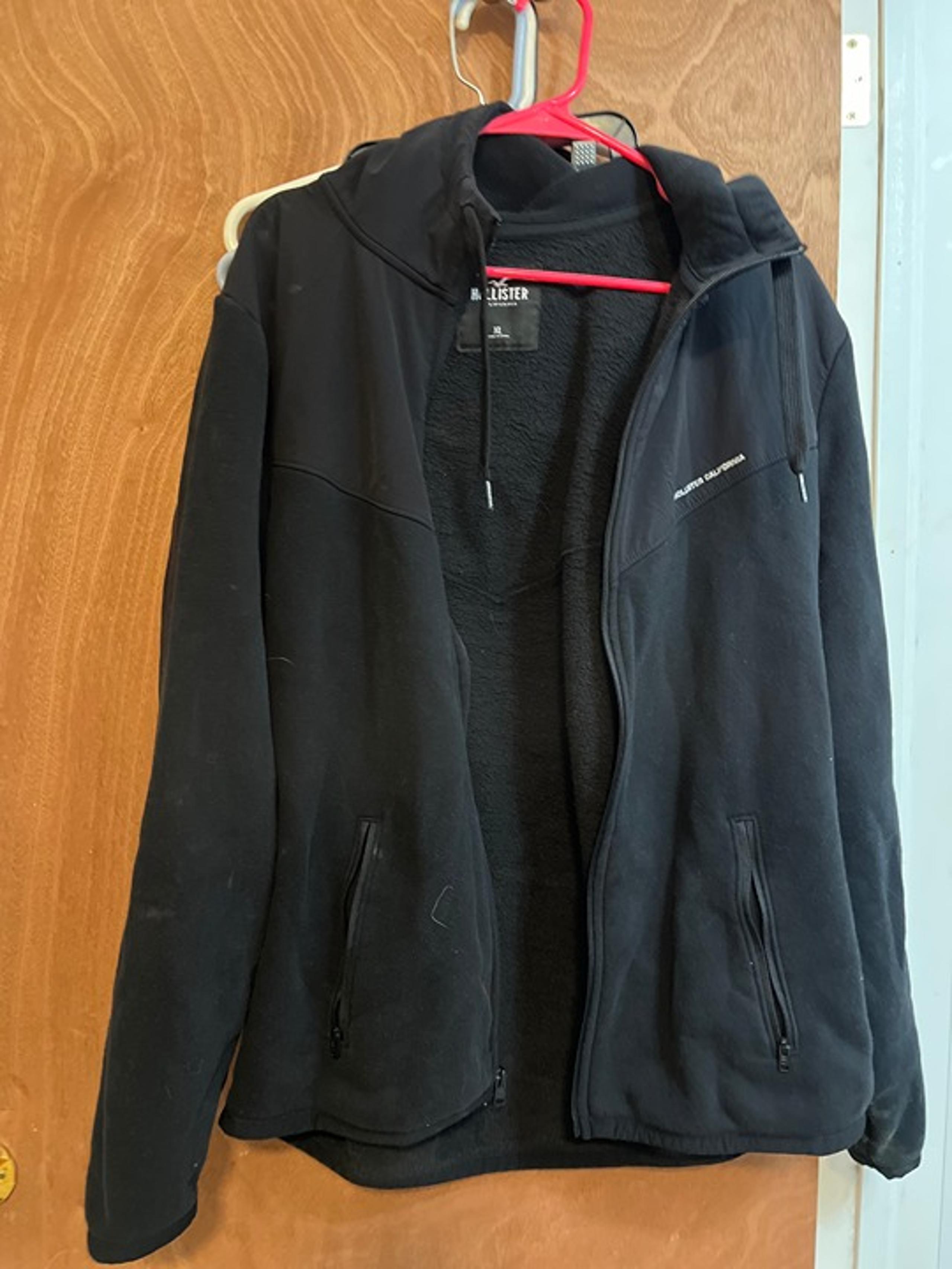 Men's size XL Fleece Hollister Men's Black Jacket