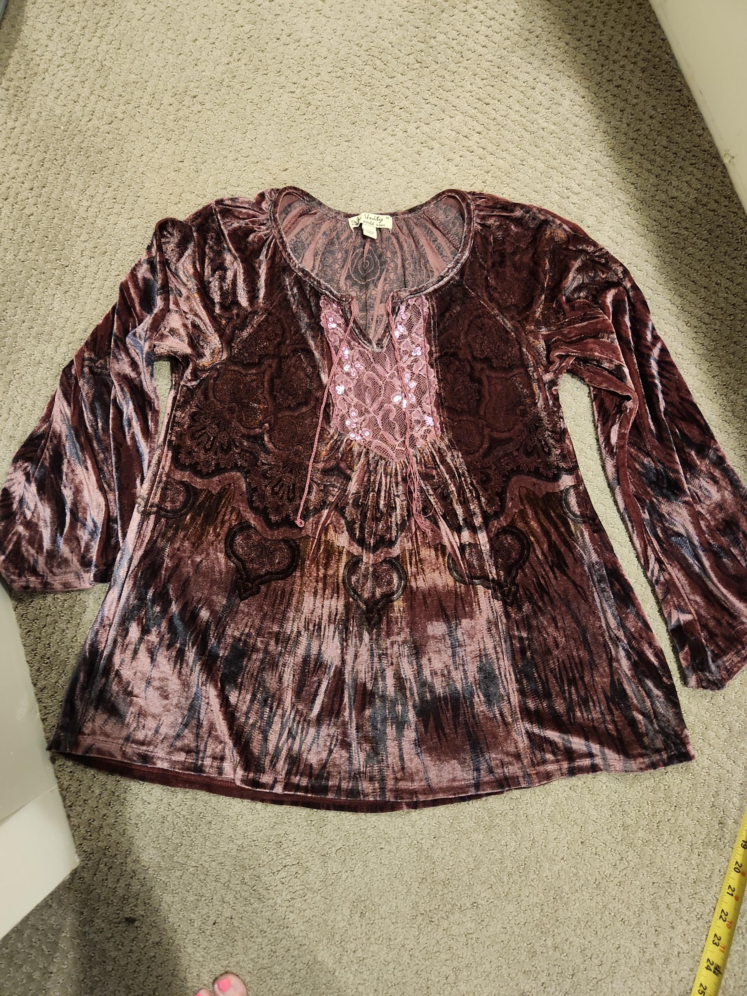 Unity World Wear Womens Velour Blouse Size M Lace V Neck. CLOSET CLOSING