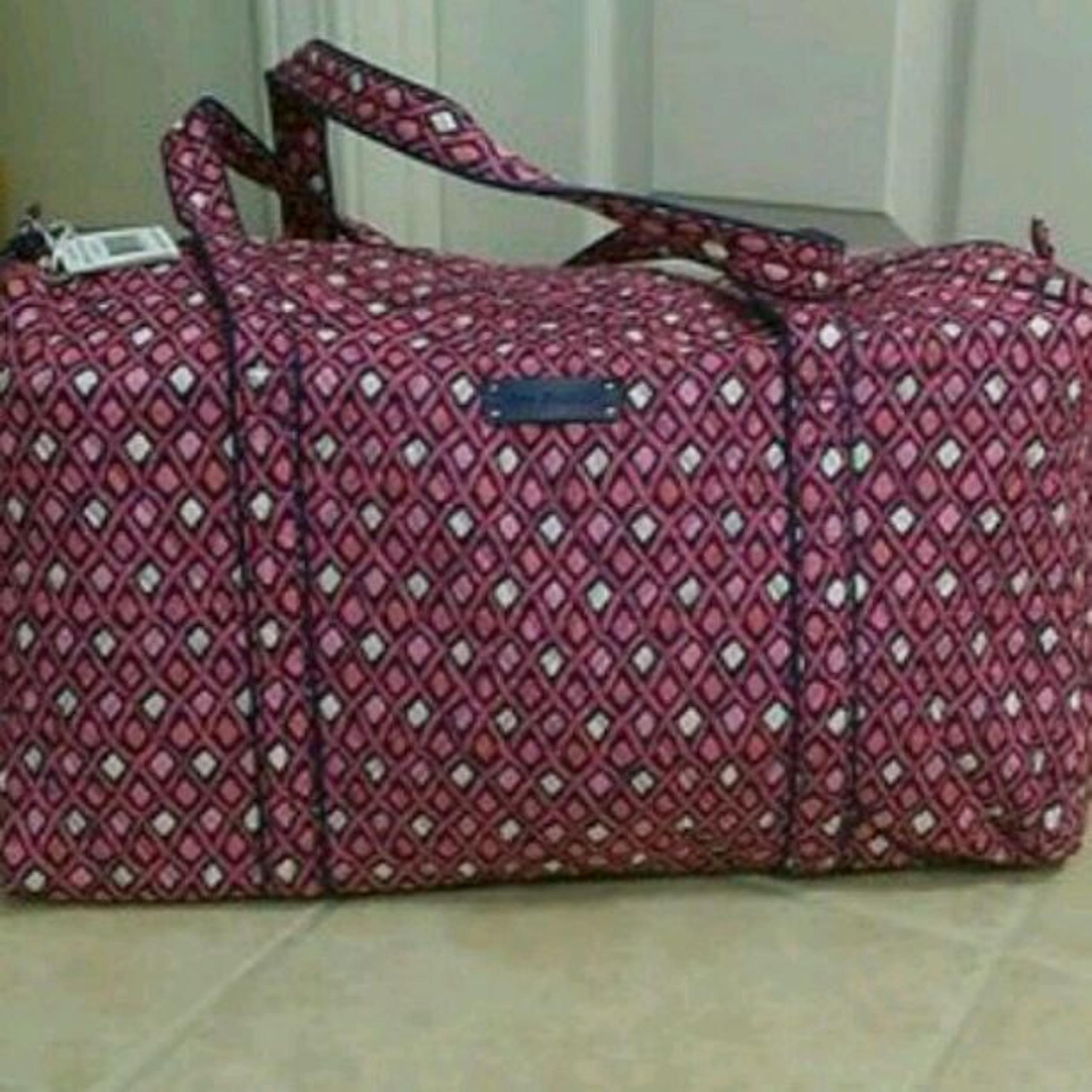 Nwt Vera Bradley large duffle bag
