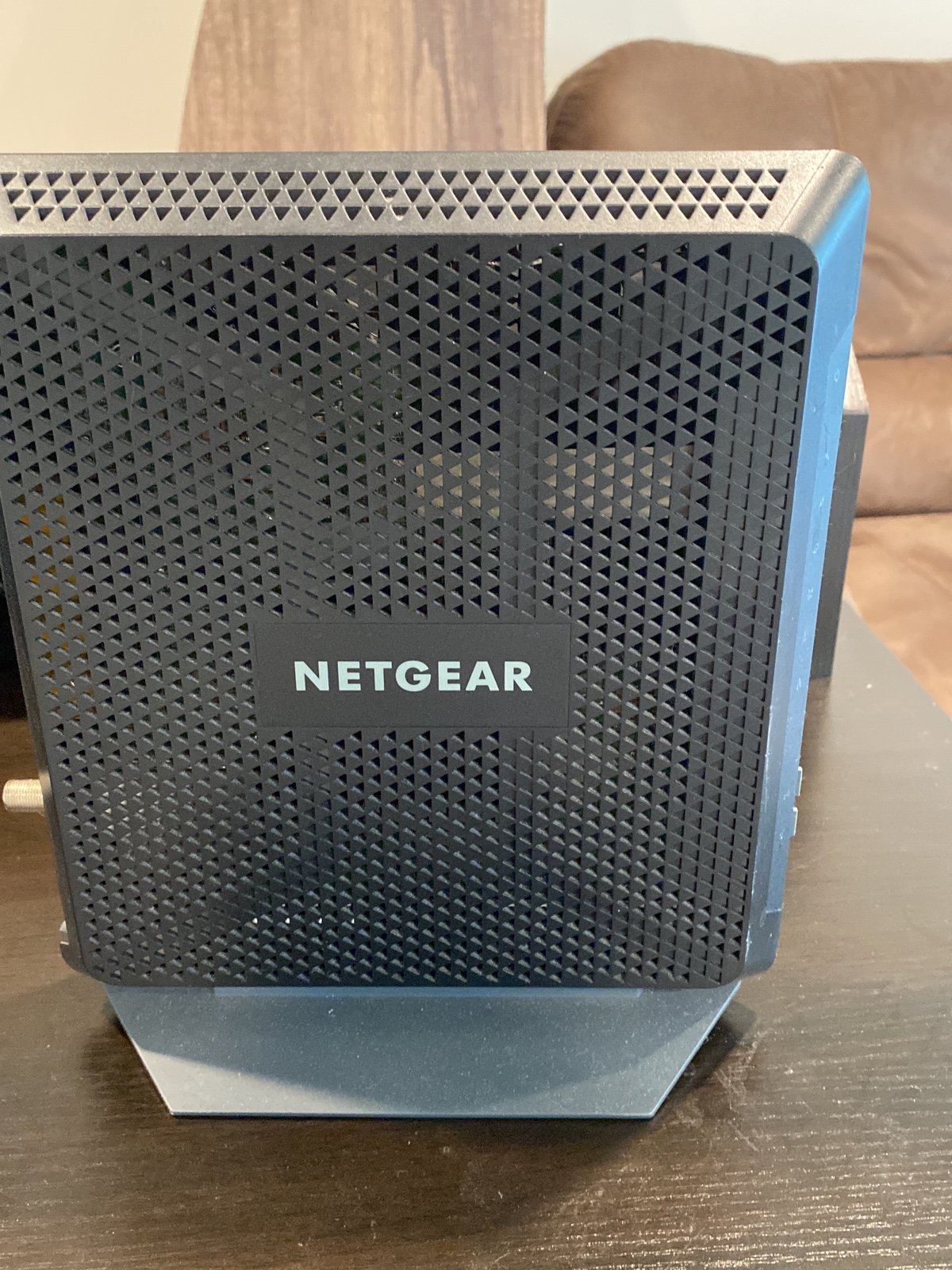 Netgear c6900 cable modem router