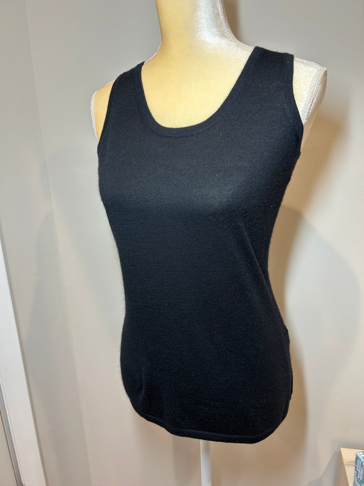 saks fifth avenue cashmere silk tank top size M