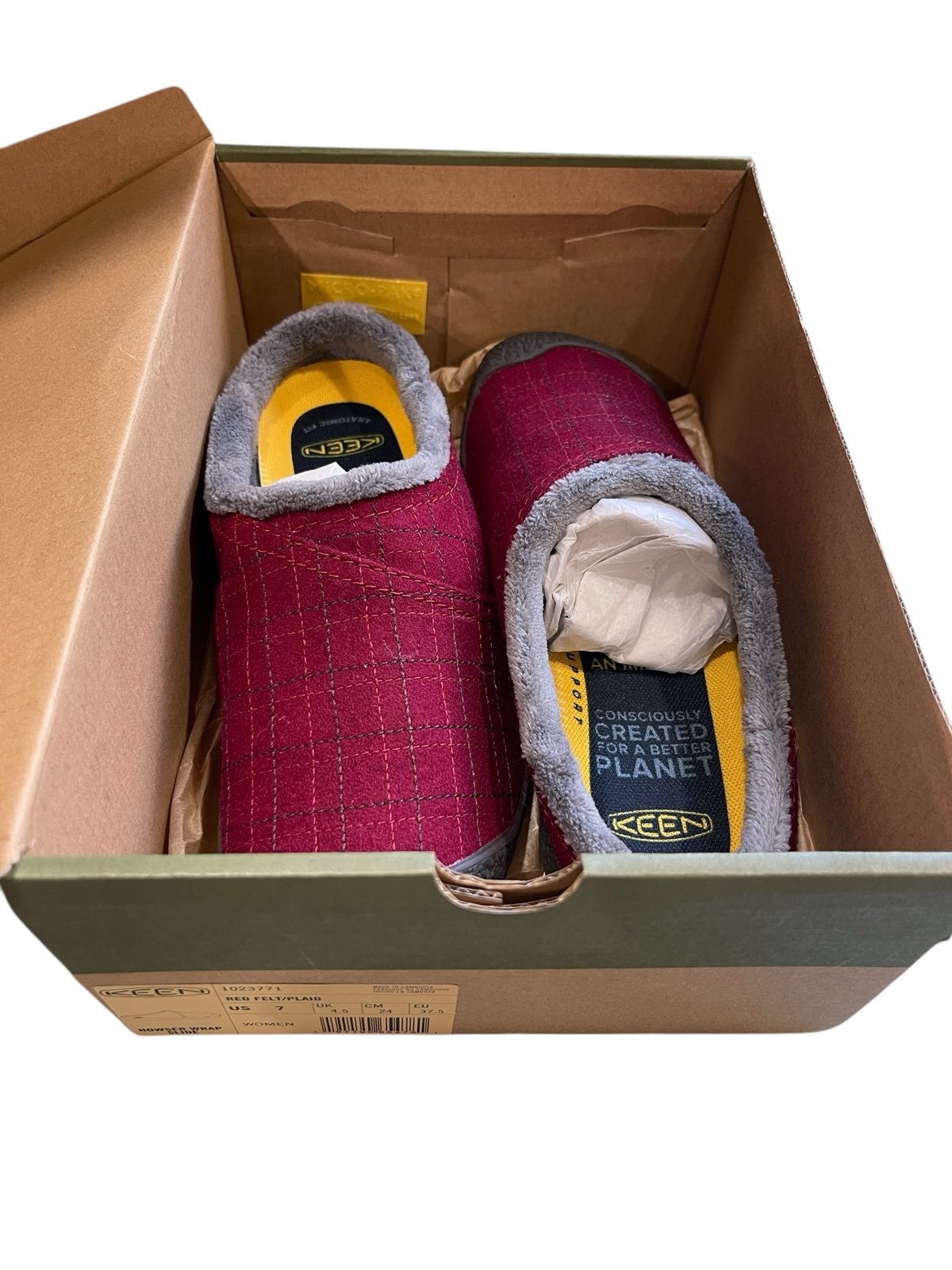 KEEN Women's Howser Wrap Slide Hiking Shoe red size 7