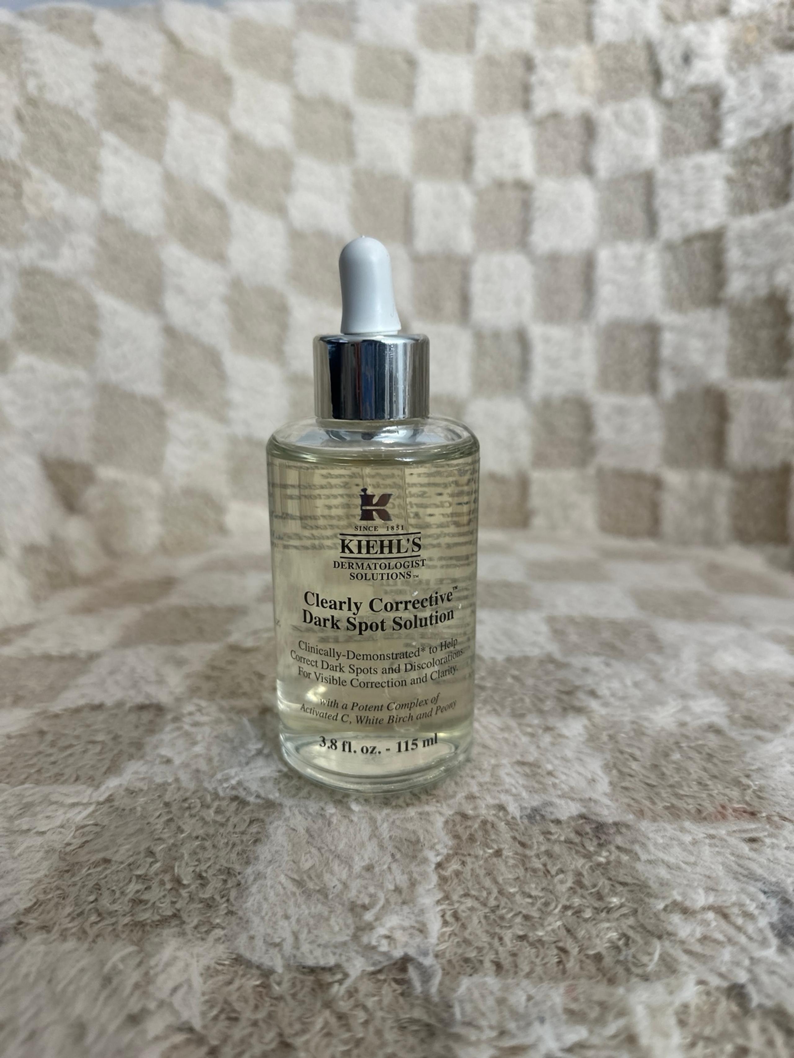 Kiehl’s clearly corrective dark spot corrective solution