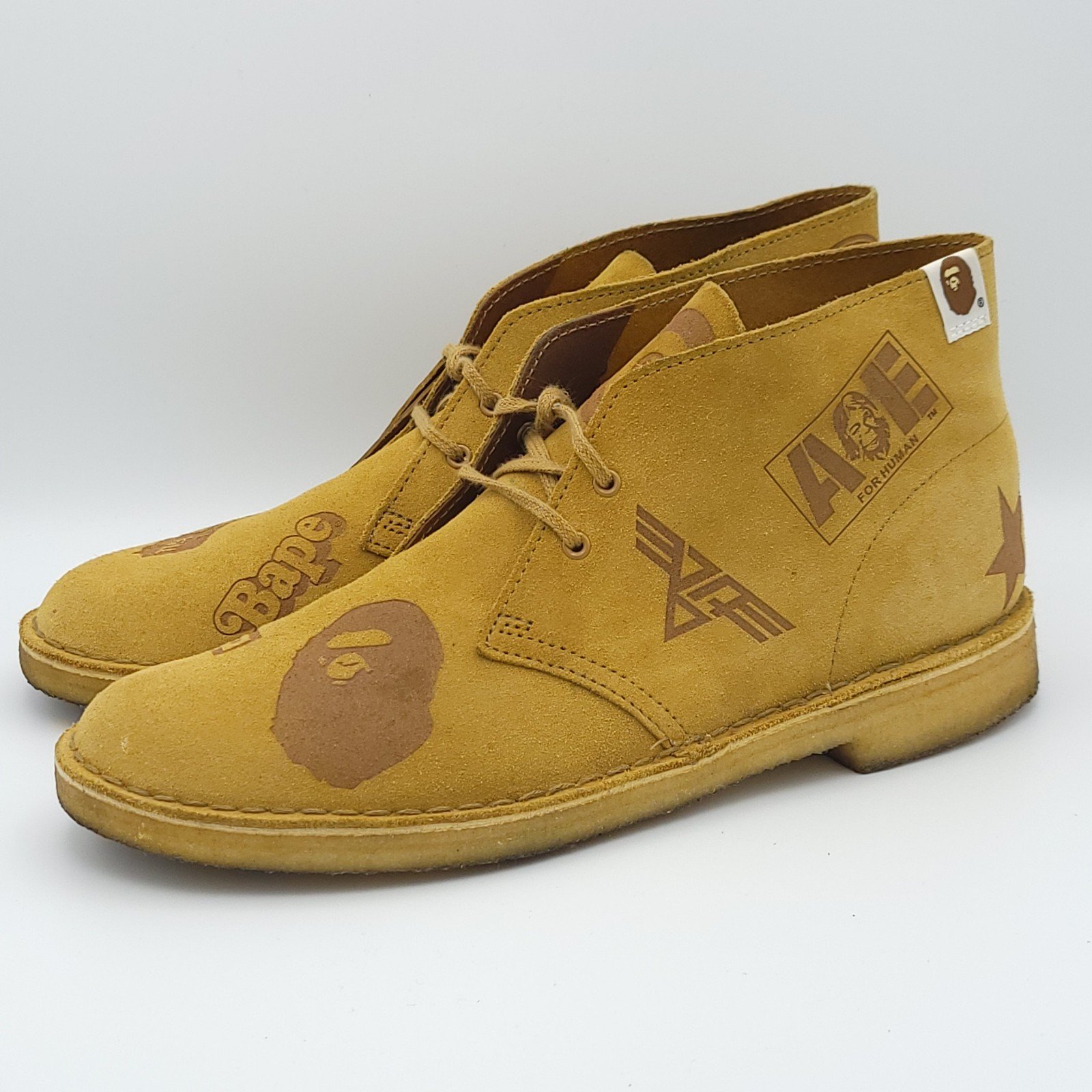A BATHING APE BAPE x CLARKS DESERT BOOTS BEIGE US 9.5