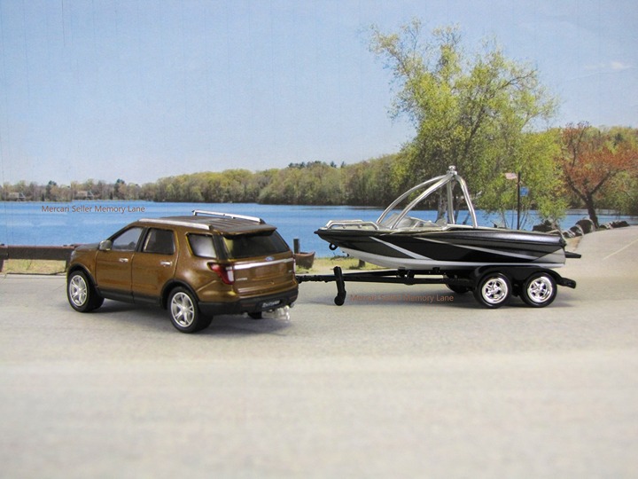 2011 - 2019 Ford Explorer + Bowrider Ski Boat Trailer Model Set 1/64 Scale A