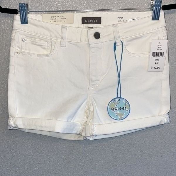 NWT- DL1961- Girls White roll up shorts- Piper cuffed shorts- Size 16