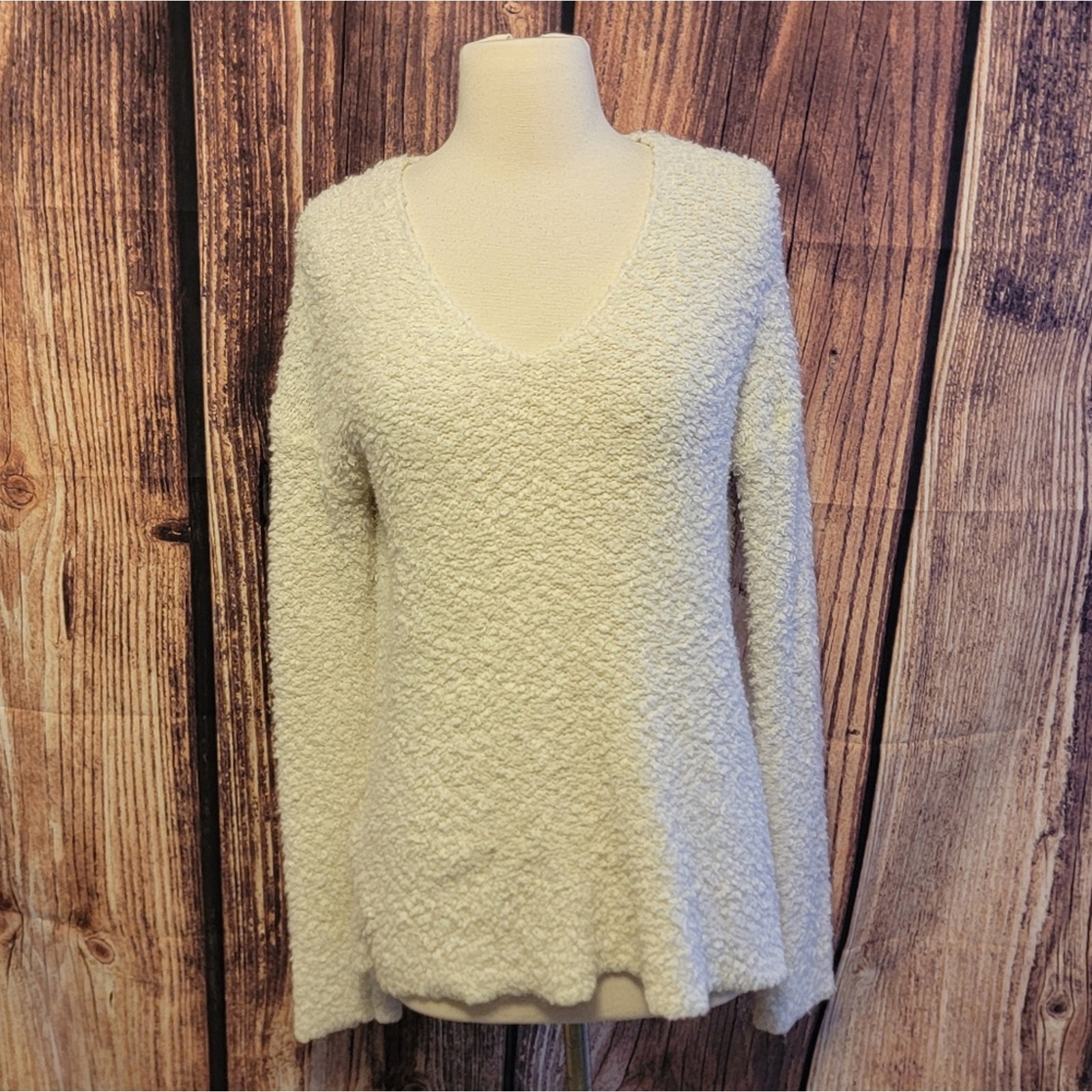 BCBGMaxAzria Caden V Neck Sweater Size S Corozo