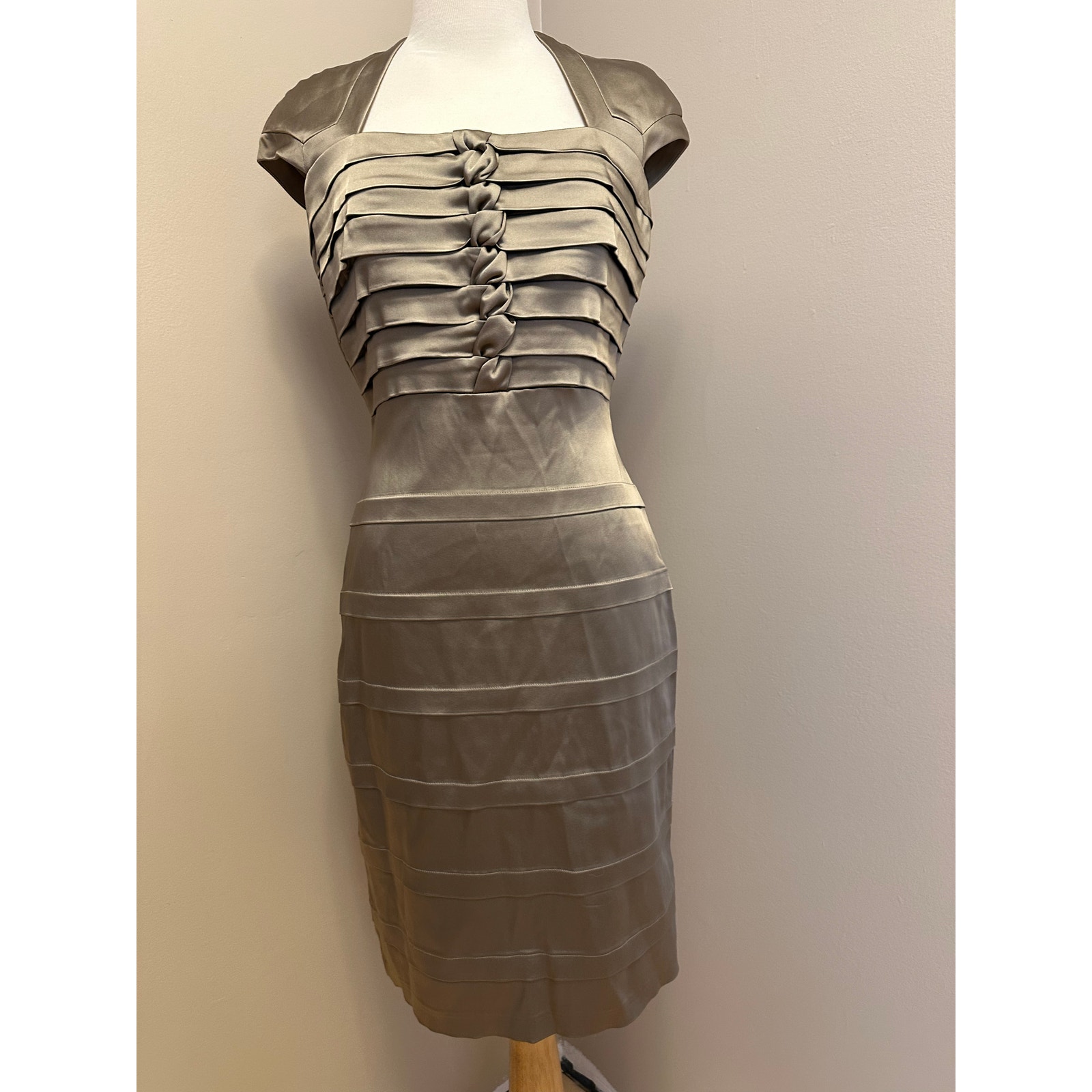 JAX Missy Cocktail Formal Dress Shimmery Taupe Size 10