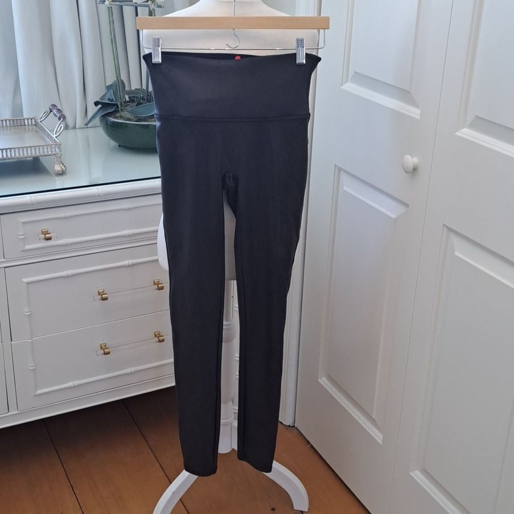 SPANX Womens Black Faux Leather Stretch Leggings Athletic/Athleisure/Casual S-M