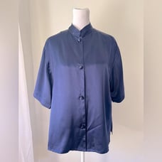 NWT Vintage ‘90s Victoria’s Secret Gold Label 100% Silk Navy Blue Pajama Top