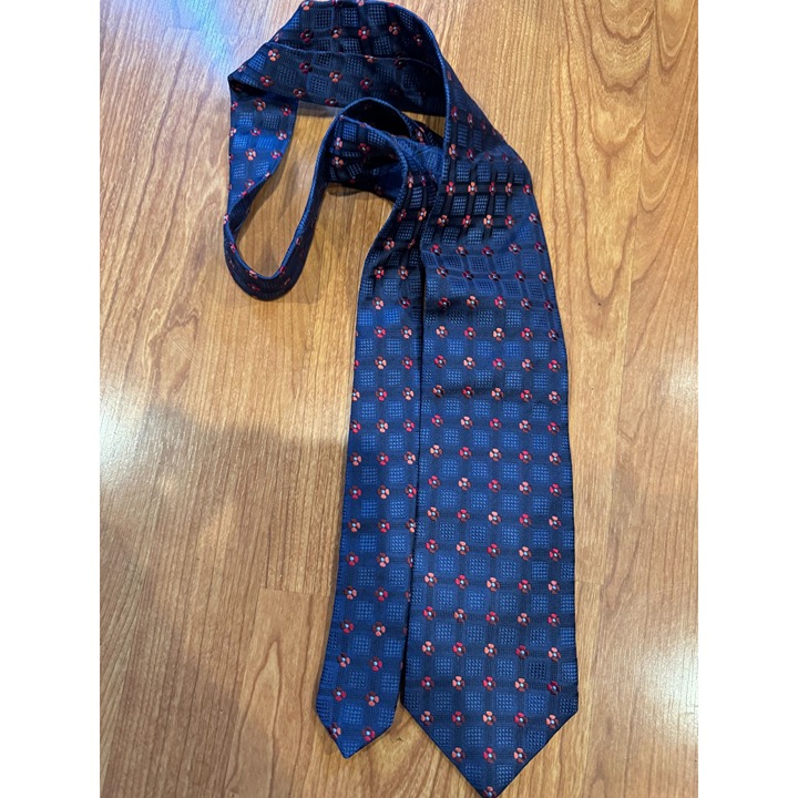 Ermenegildo Zegna Beautiful Floral Embroidered Silk Tie