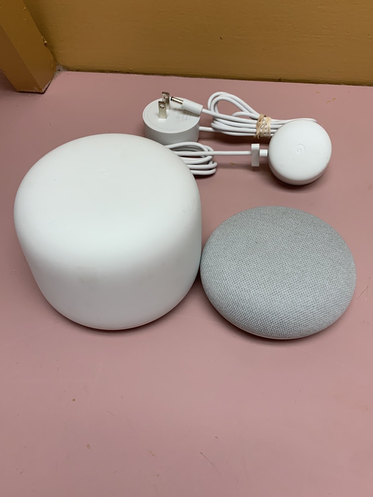 Google nest WiFi router and 2nd home mini
