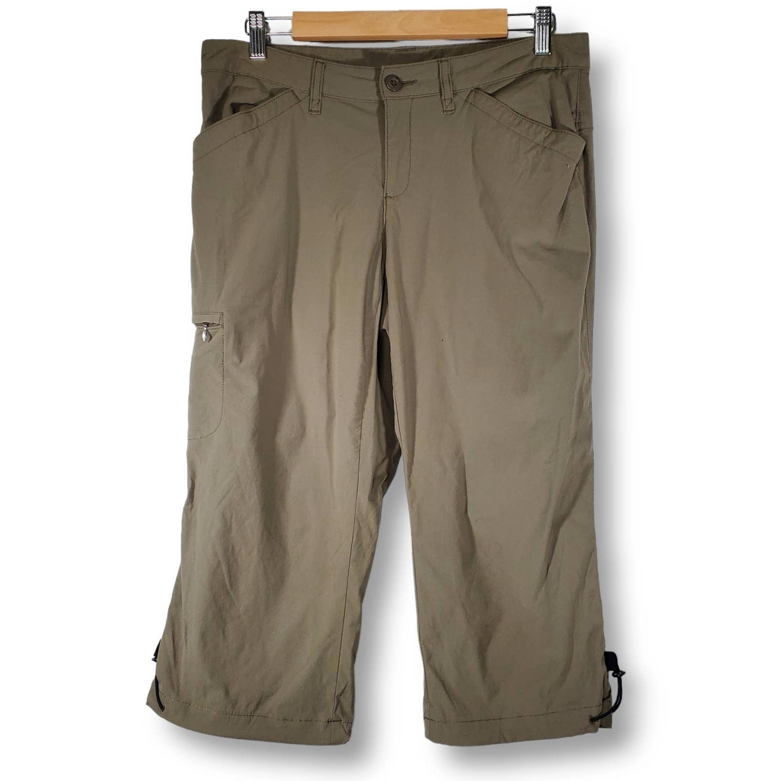Eddie Bauer Capri Length Cargo Pants Army Green Size 8