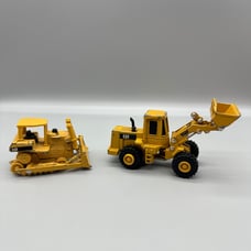 Vintage ERTL Diecast Metal Tractors CAT Caterpillar wheel loader