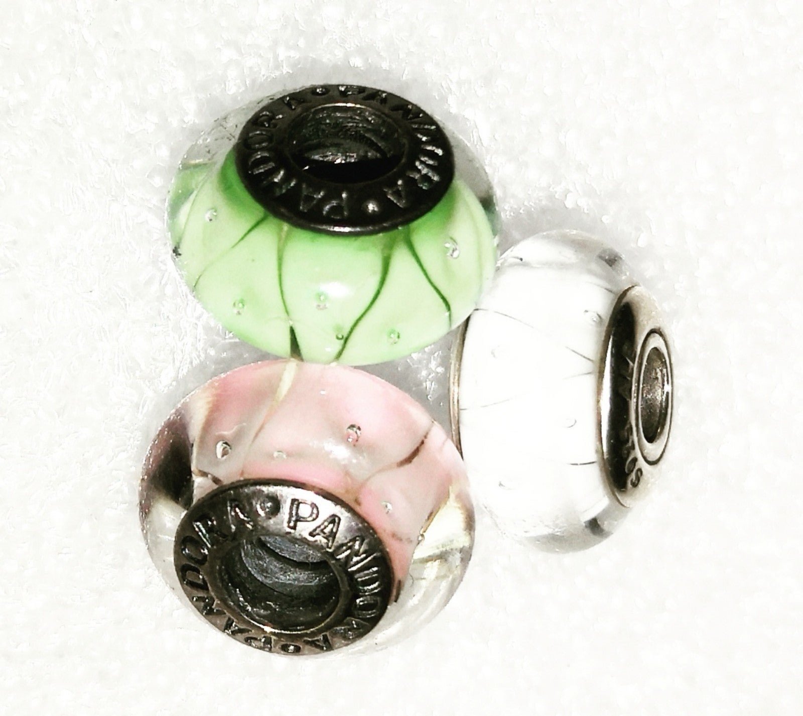 3 Authentic brand new Pandora muranos retired Captivity FIRM PRICE