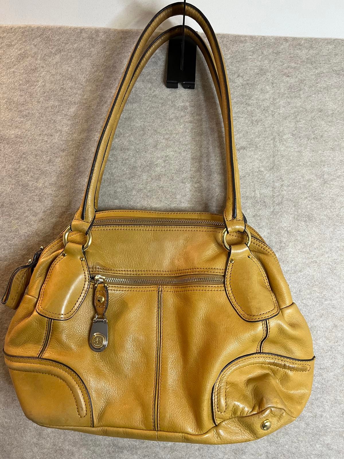 B Makowsky Leather Handbag Gold Double Zipper PLEASE READ