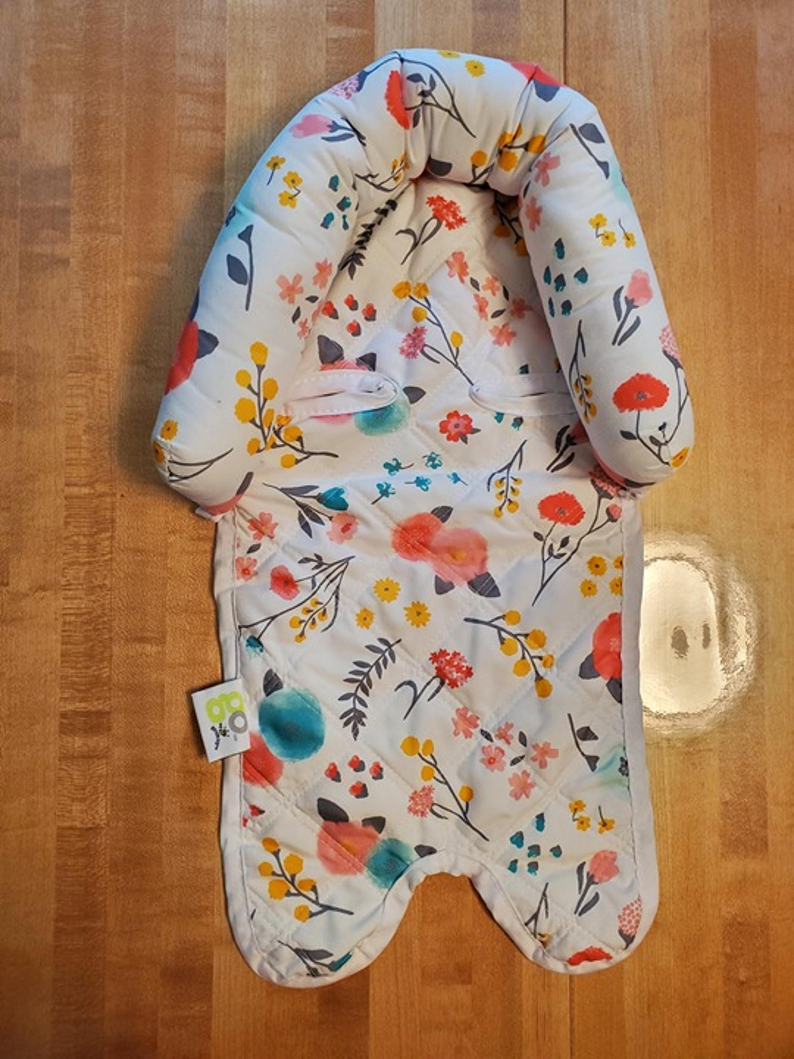 go by goldbug infant insert for car seat floral pattern