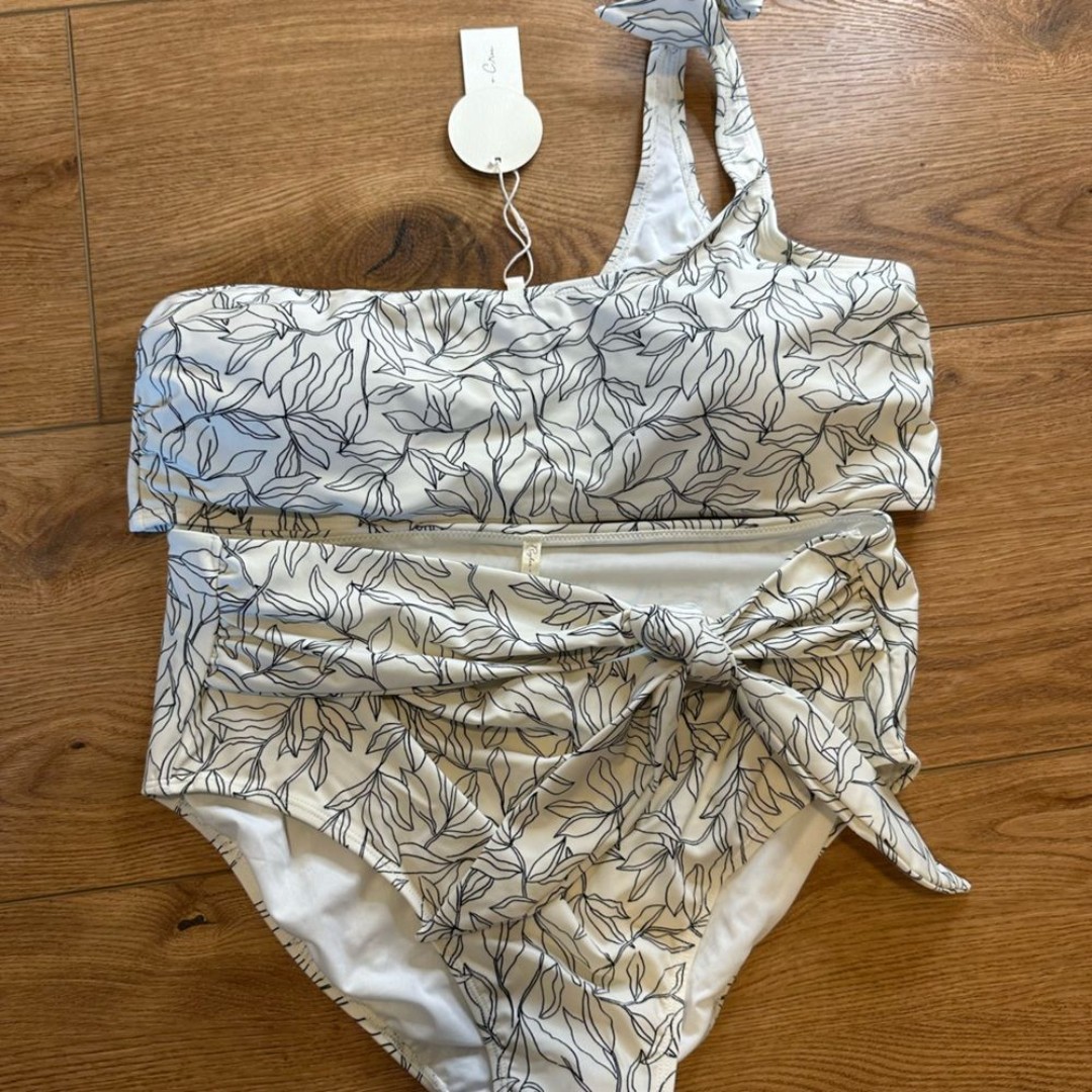Rylee & Cru Floral Print Two-Piece Swimsuit XL - NWT Asymmetrical, High-Waisted