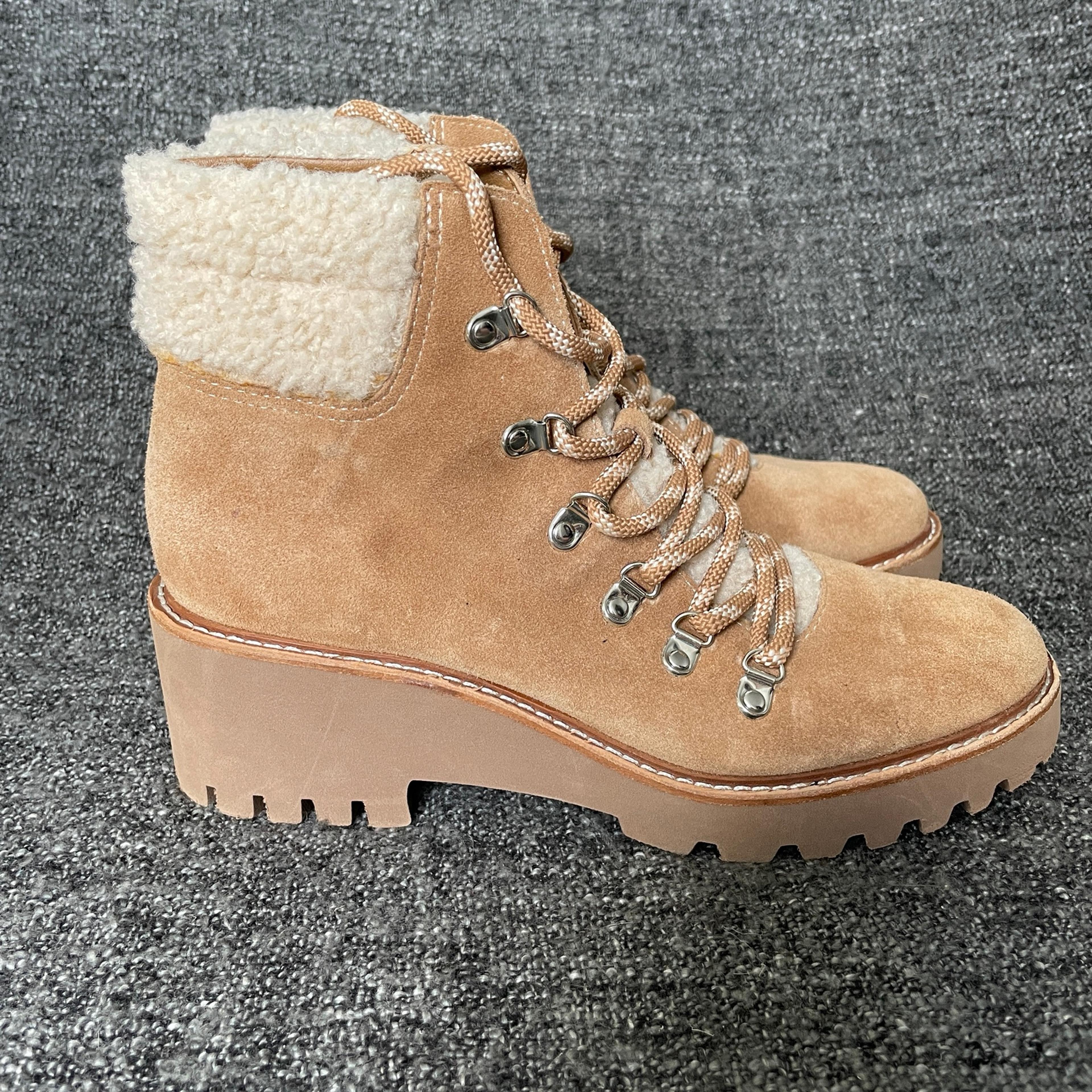 Hanley booties in dark saddle suede Clearance