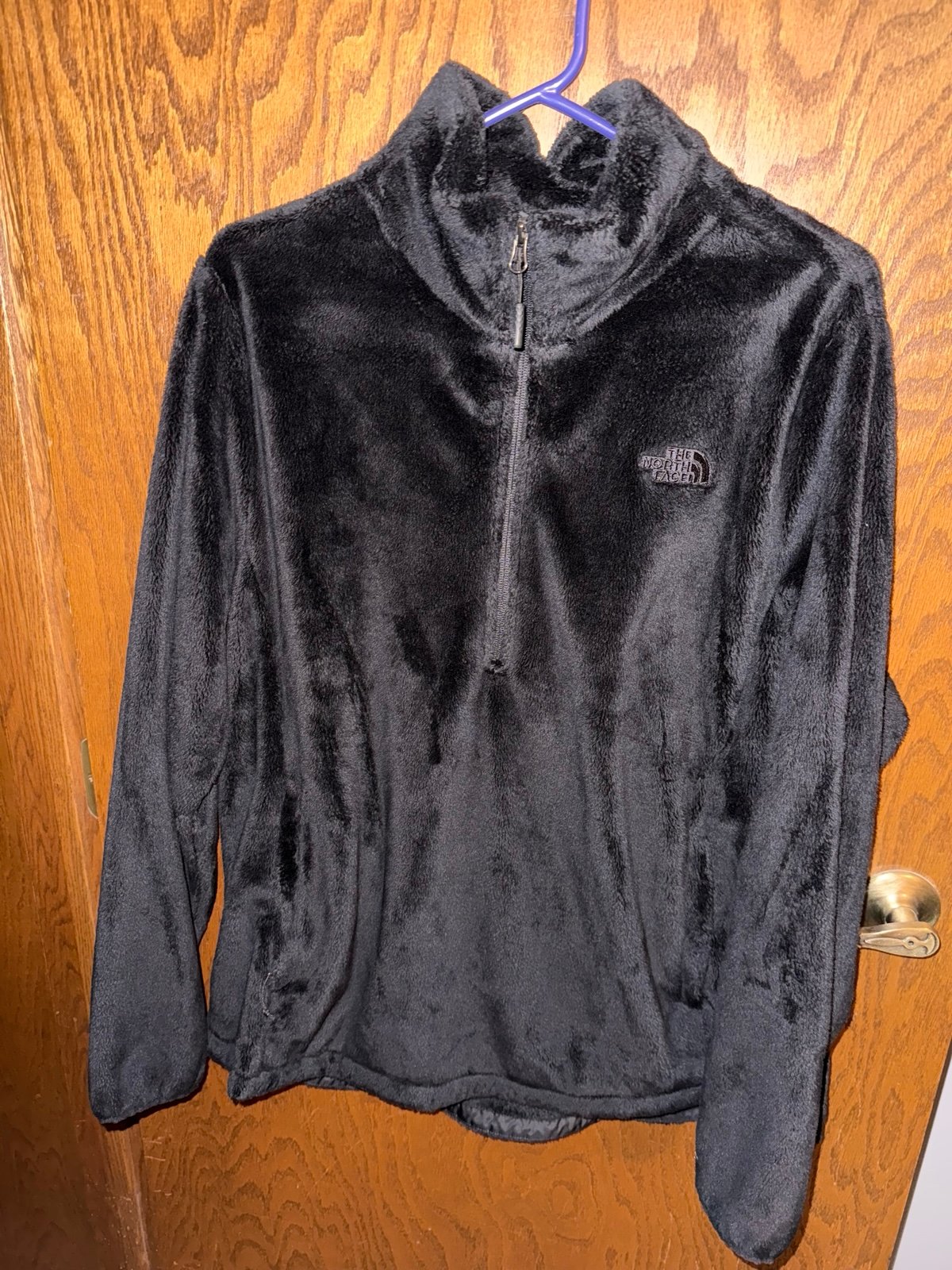 North Face women’s size XXL quarter zip fleece pullover.