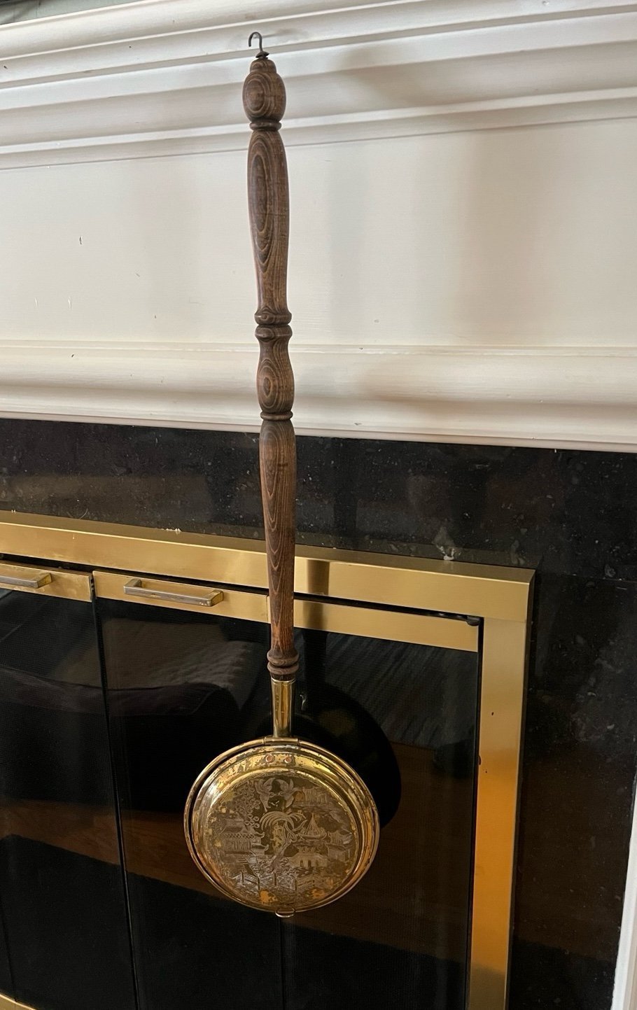 Vintage Derverlea English Engraved Brass & Copper Bed Warmer w Spindle Handle