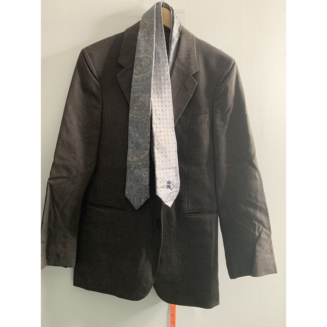 Men's Sports Coat And Two Ties S & Q Clothiers Can Ship to YOU!