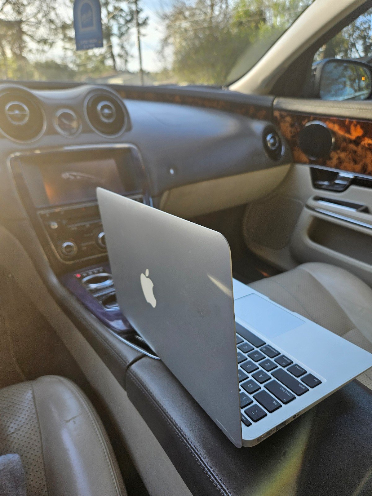 Apple MacBook Air Great Condition