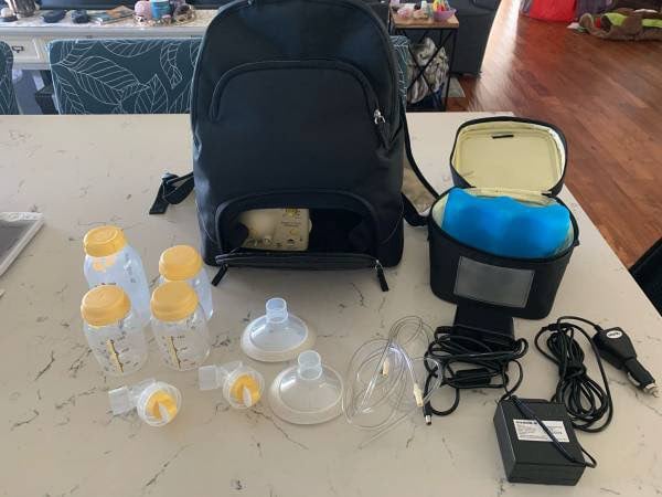 Medela backpack pump and accessories
