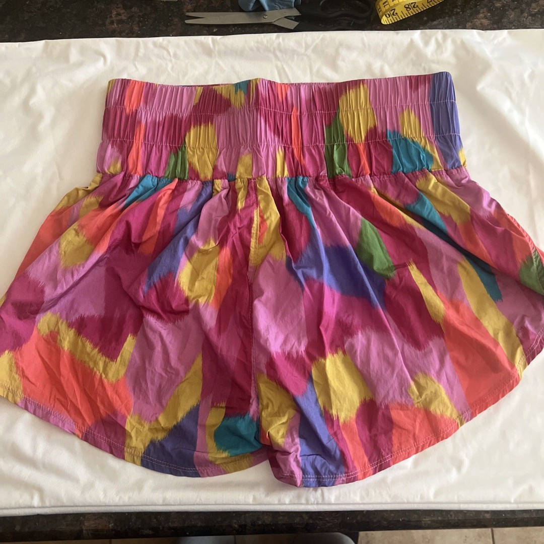 NWT Peach Love Multicolor Skort, Size Medium