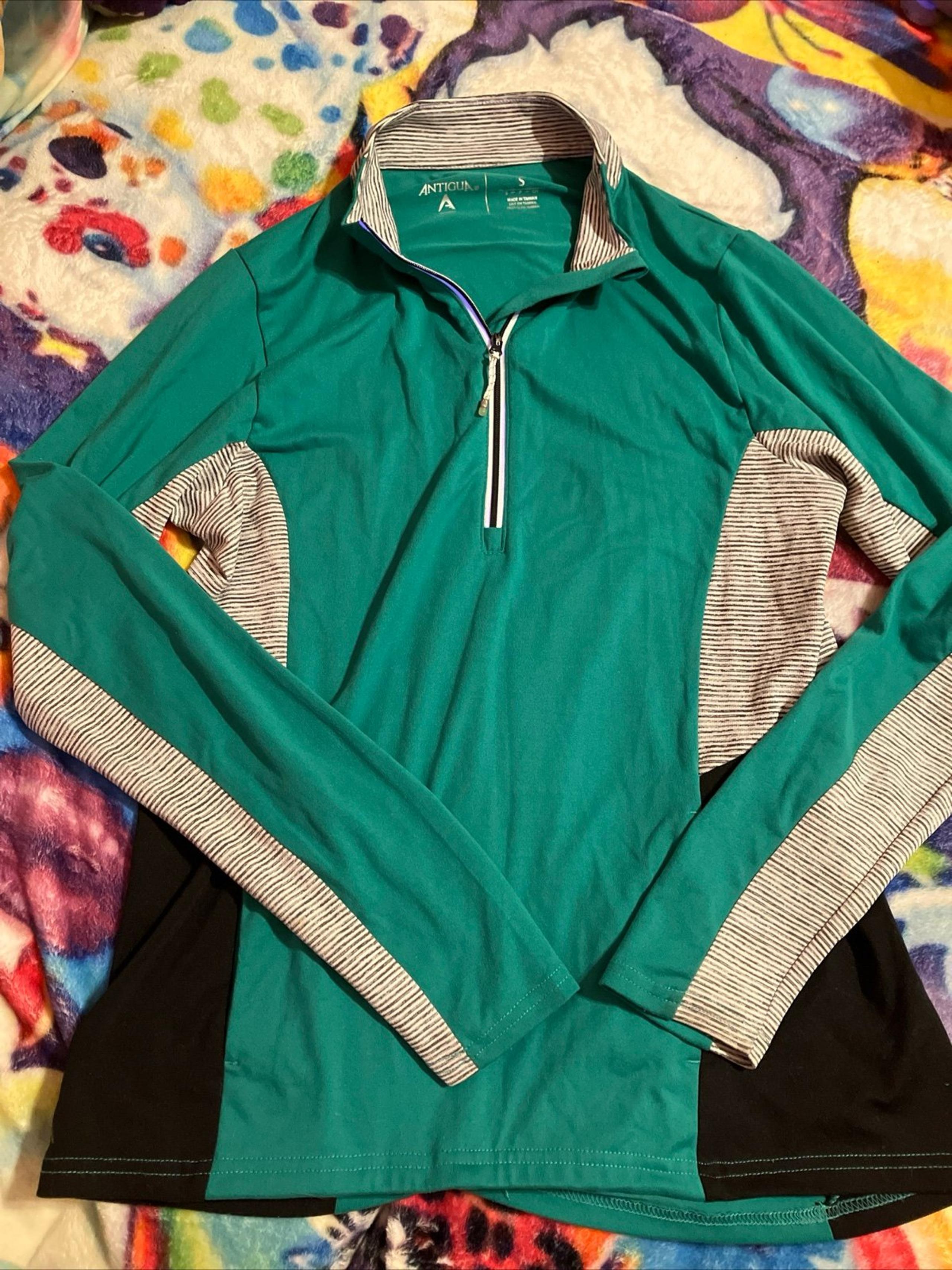 Antigua Size Small Women’s Green Activewear Jacket