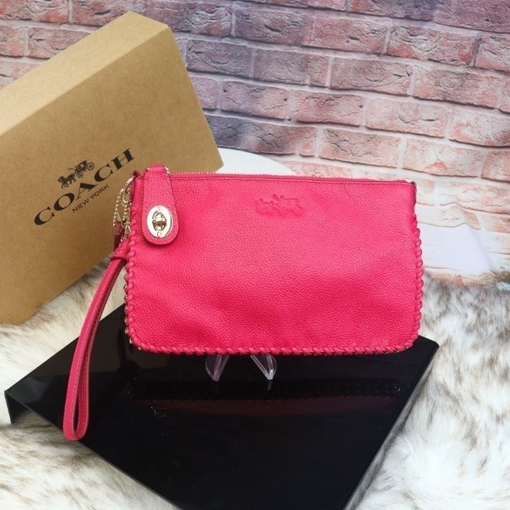 COACH TURNLOCK WRISTLET 21 IN WHIPLASH LEATHER F53289 LIBAJ