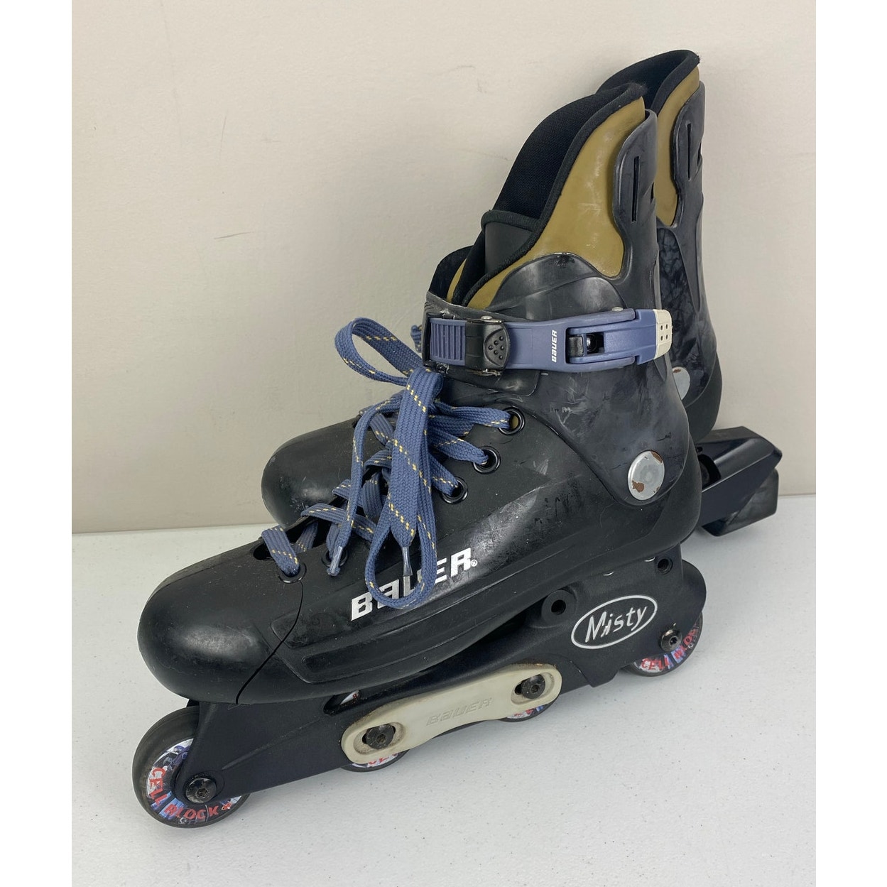 Men Bauer Misty Inline Roller Hockey Skates blades 58mm Hyper Cell Block wheels