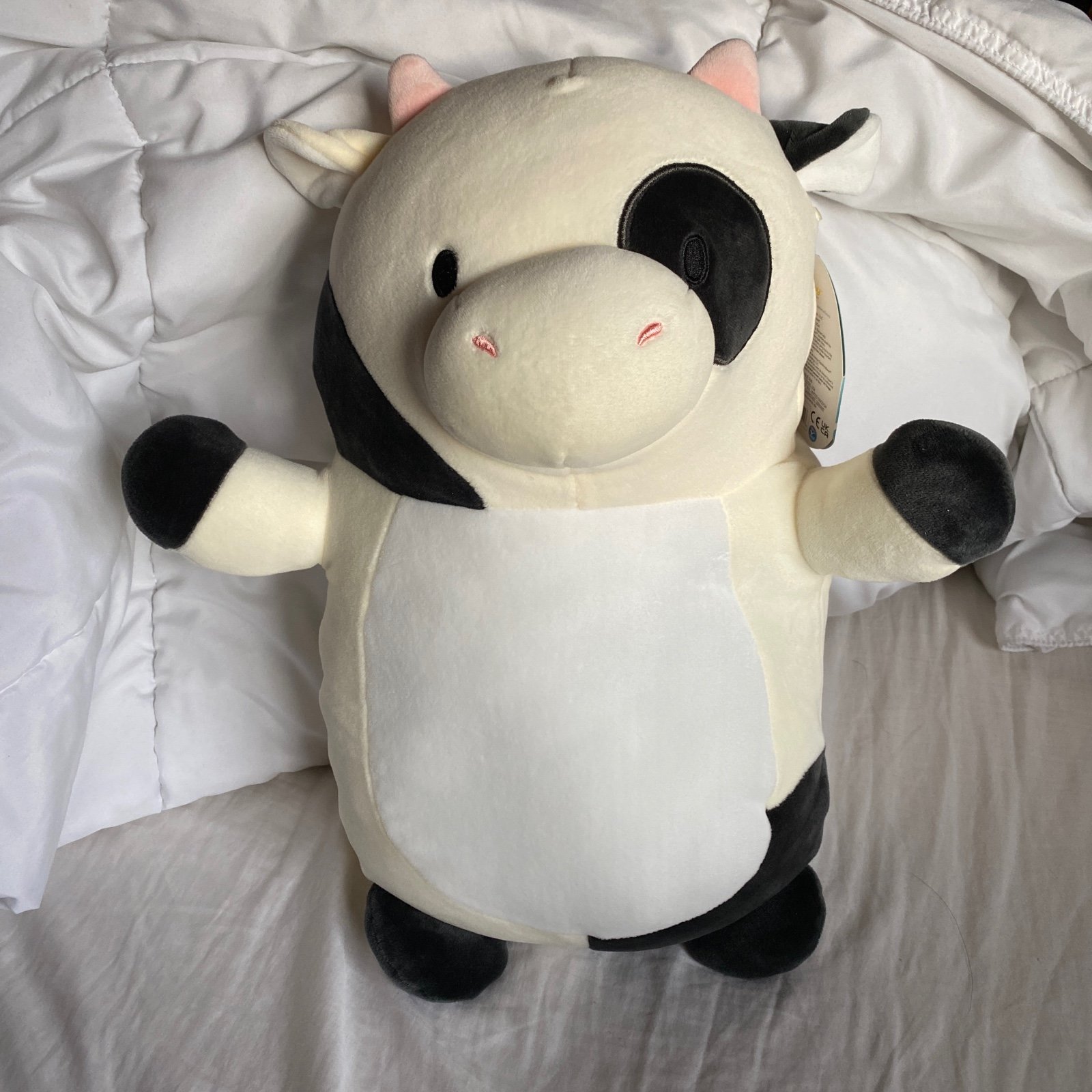 14” connor the cow squishmallow hugmee NWT