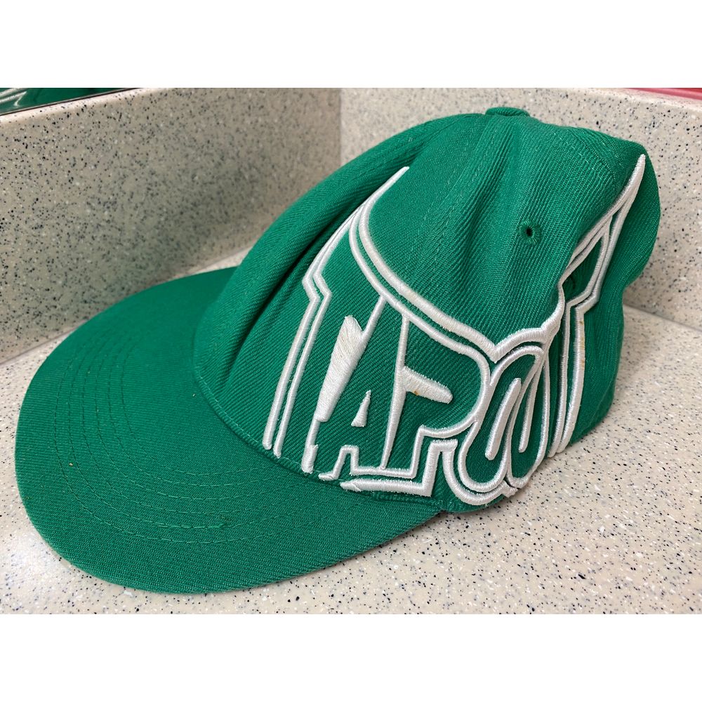 TapouT Green Snapback Hat with Shamrock Logo Athletic Baseball Cap L/XL