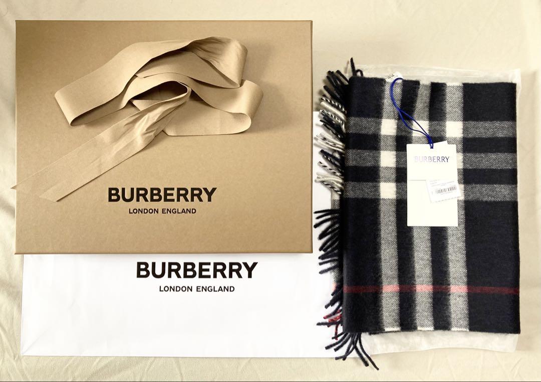 【New】Burberry Cashmere Scarf