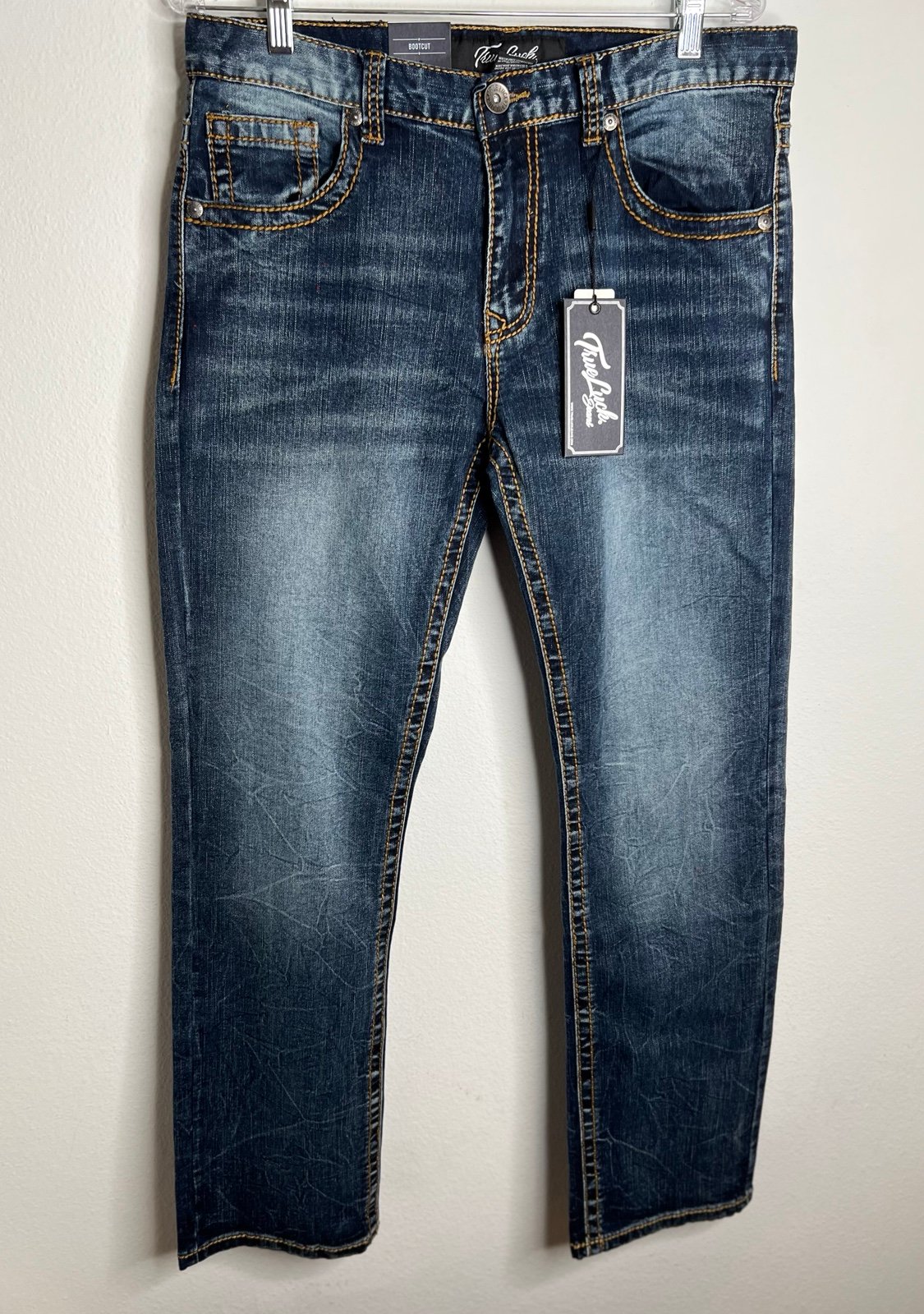 True Luck Men`s Jeans Size 32x32 Straight Dark Wash Embroidered Bootcut