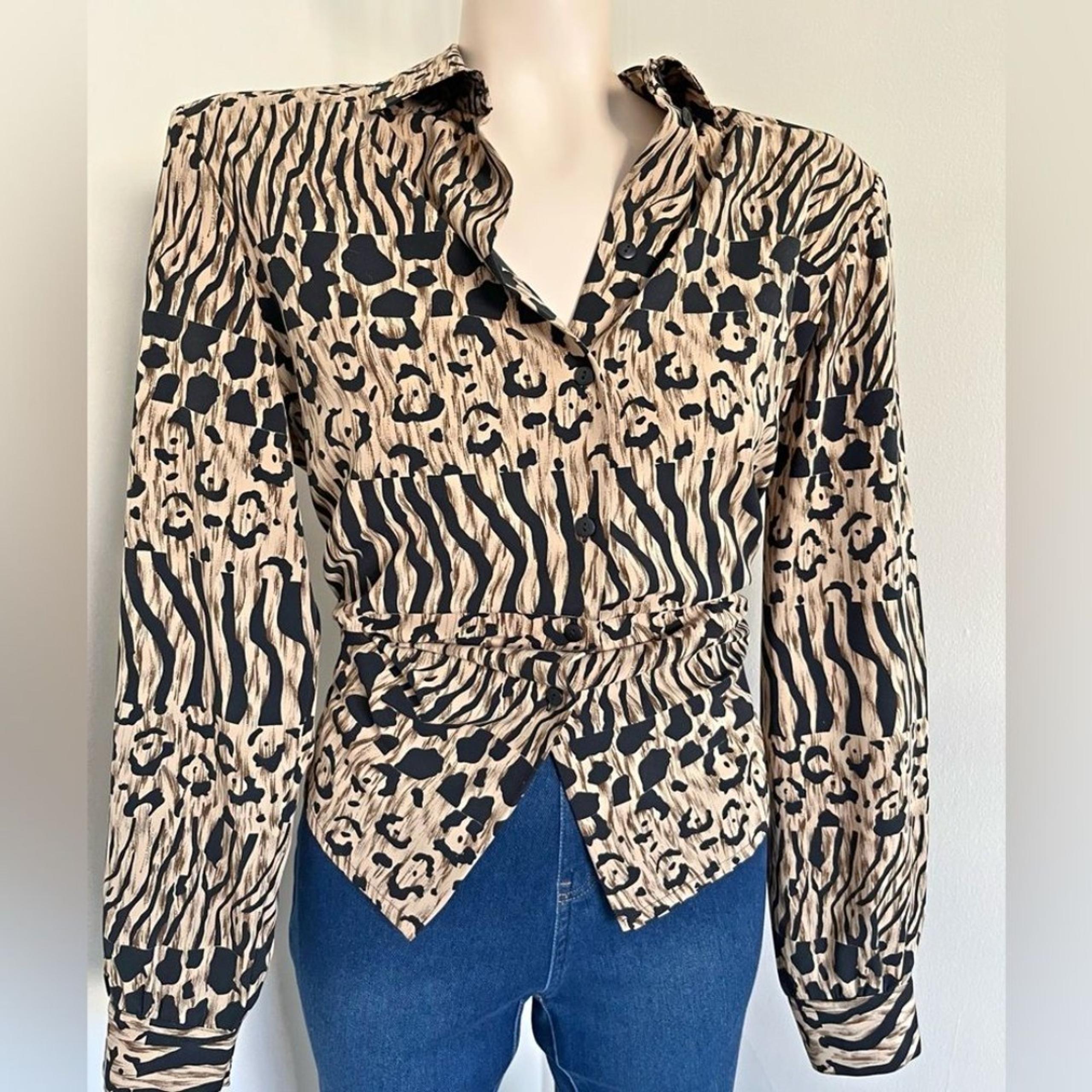 Vintage 90’s animal print button front poly top career chic retro