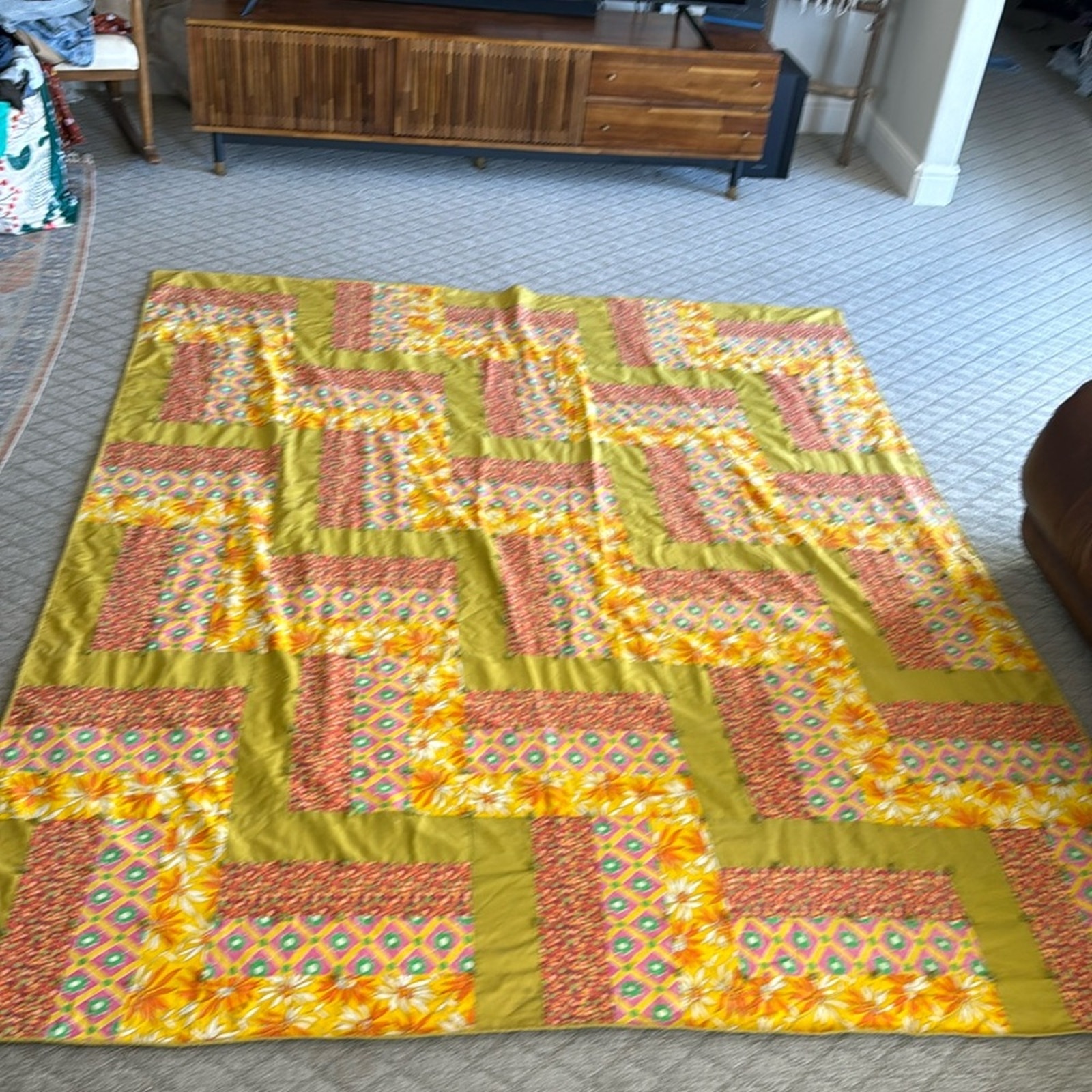 Vintage patchwork quilted blanket comforter bright colors 70s mid century full