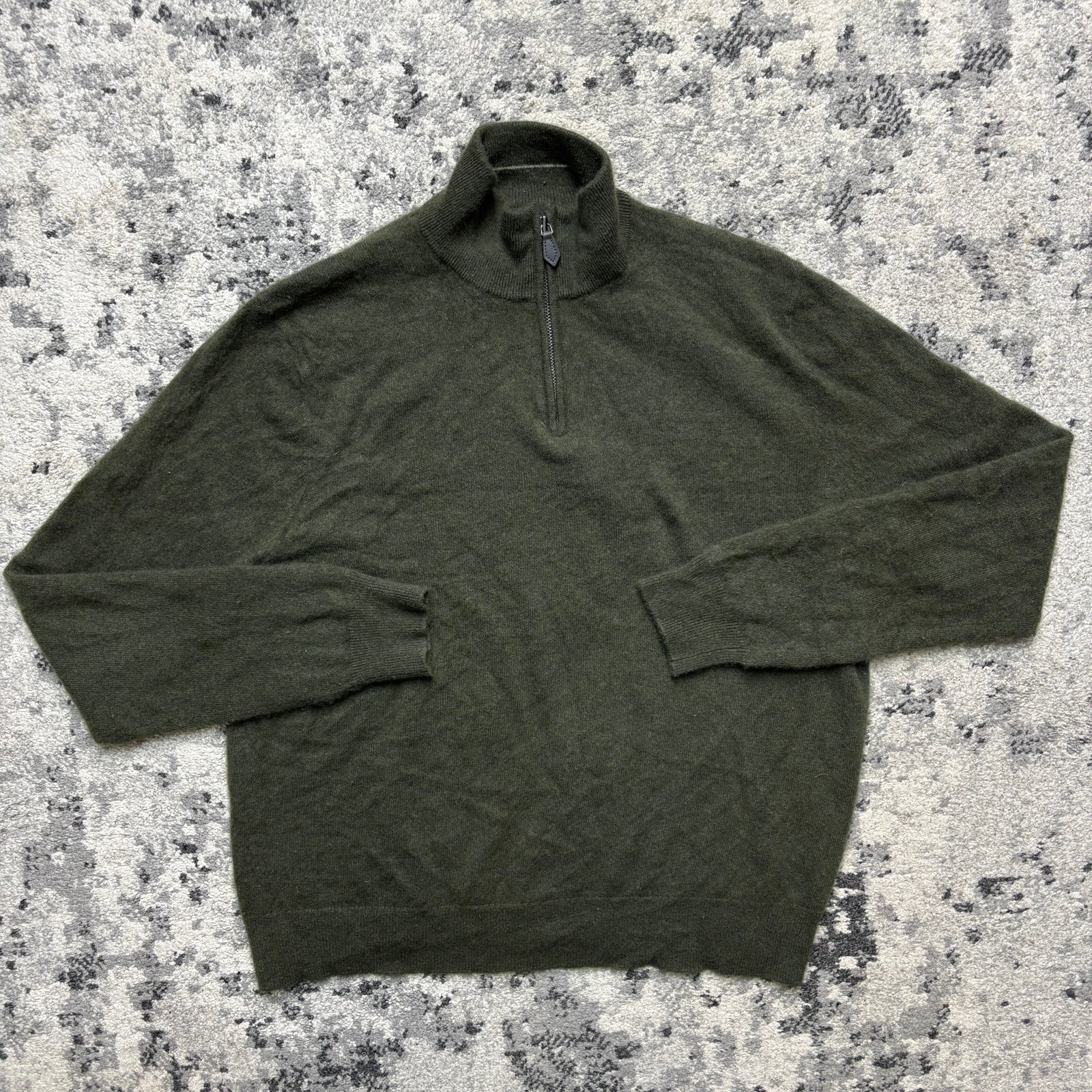 Bloomingdale's 100% Cashmere Sweater Size XL Olive Green 1/4 Zip Pullover